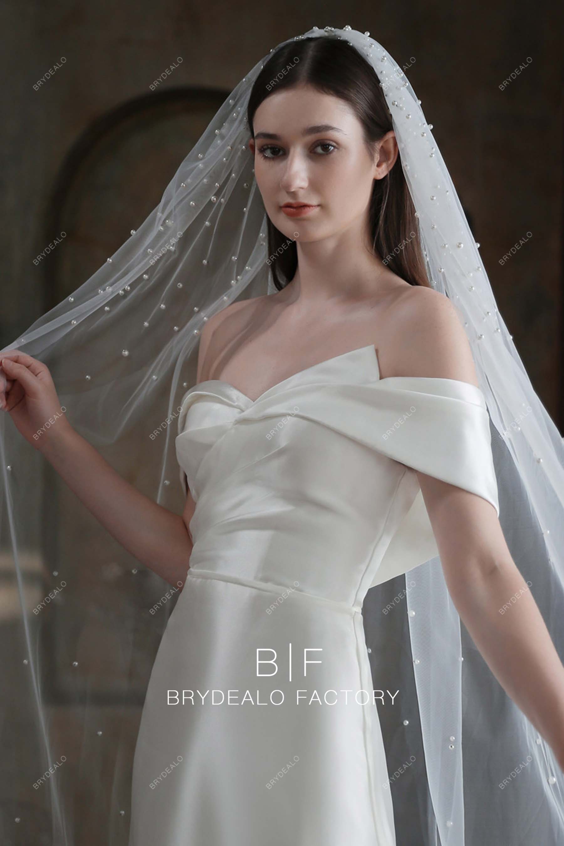 Elegant Pearls Scattered Wholesale Wedding Veil