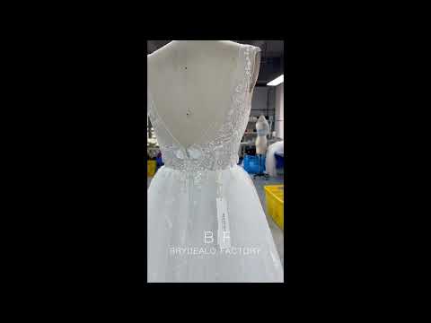 Romantic 3D flower Lace Dot Tulle Wedding Dress