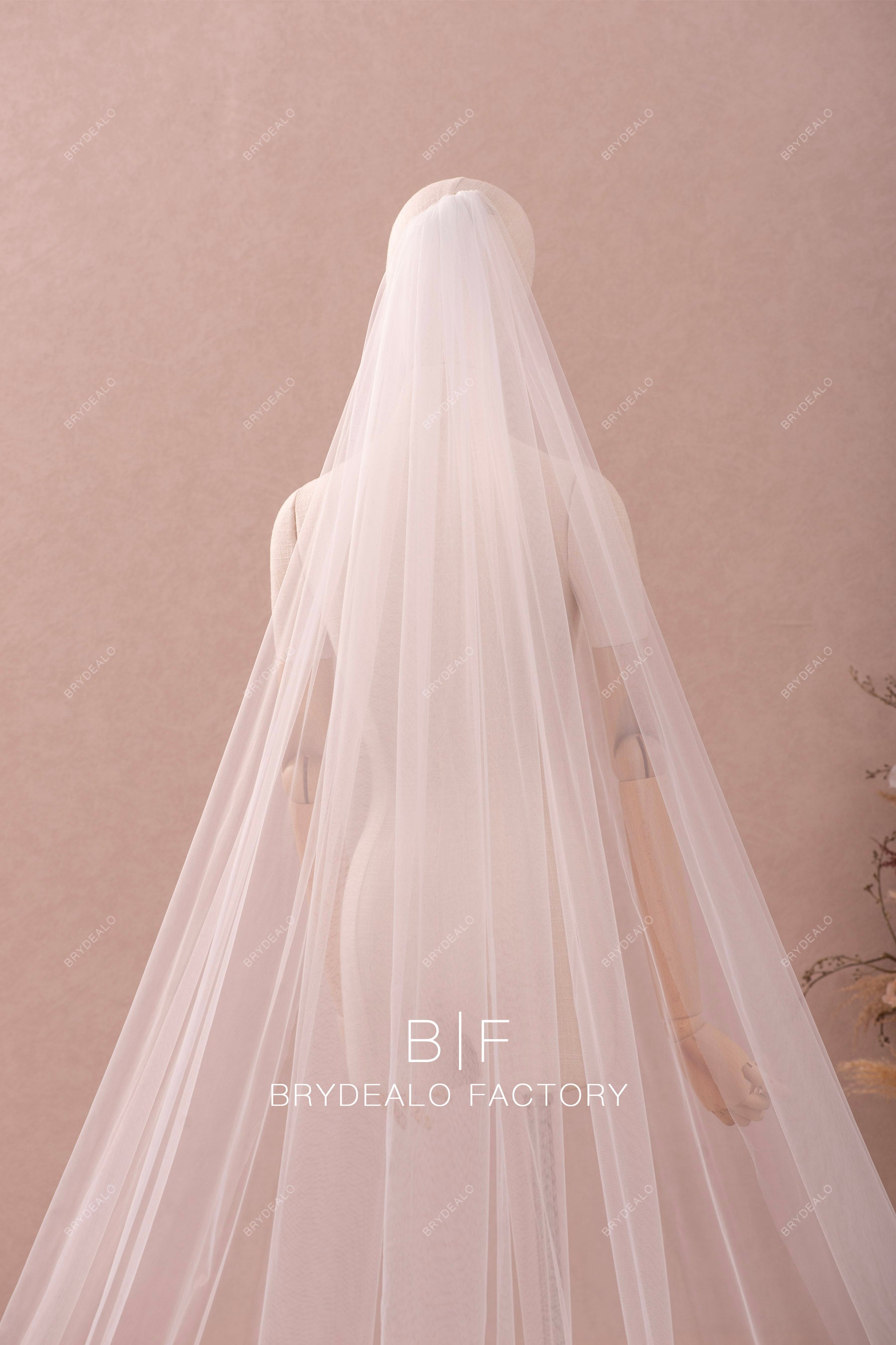 single tier long lace bridal veil