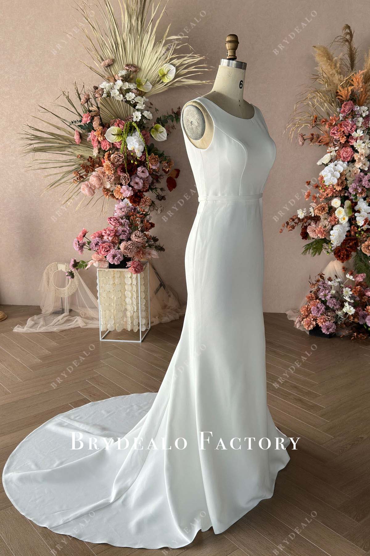 Private Label Custom Scoop Neck Wide Shoulder Strap Wedding Dress
