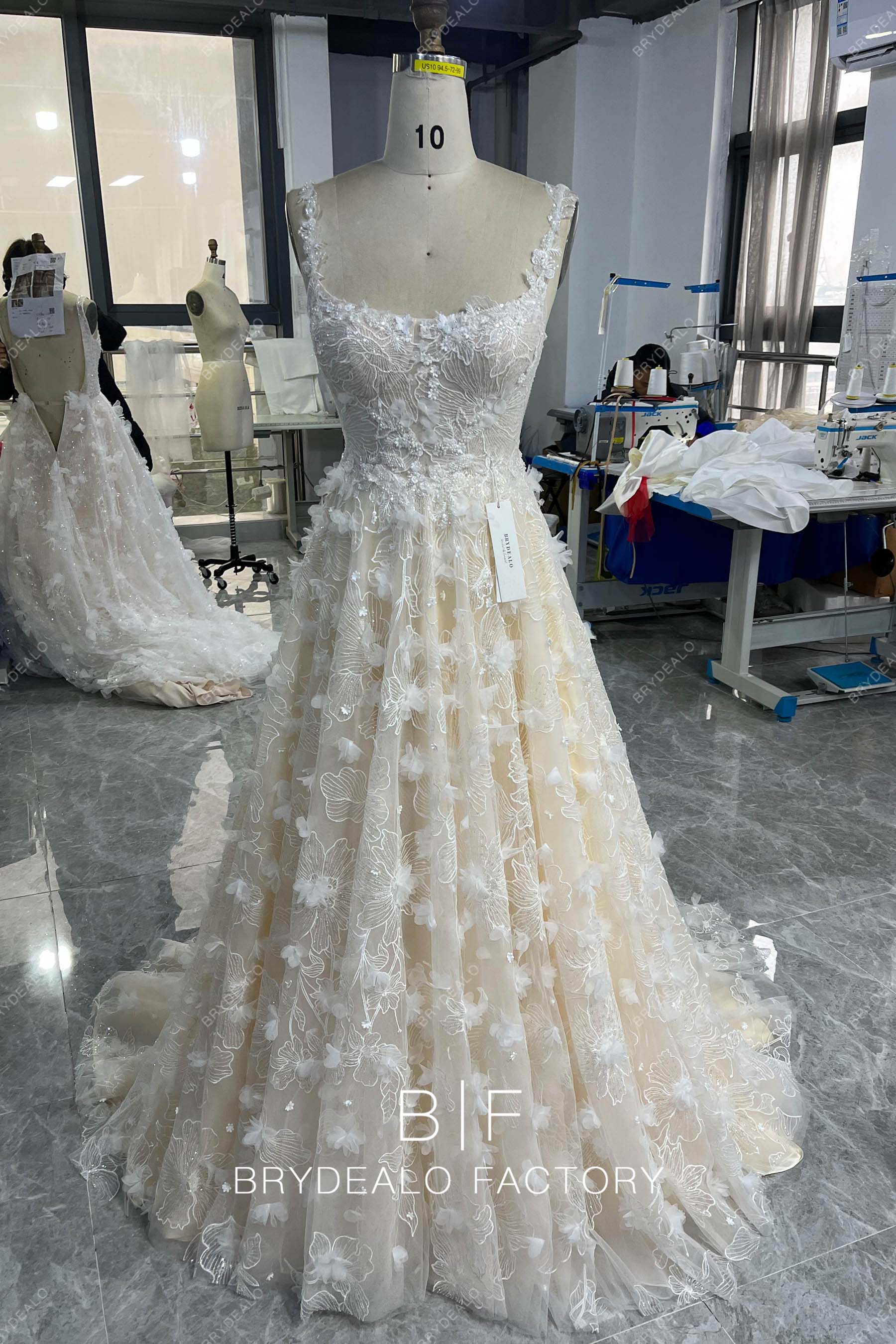 Private Label Allover 3D Flowers Lace Wedding Dress