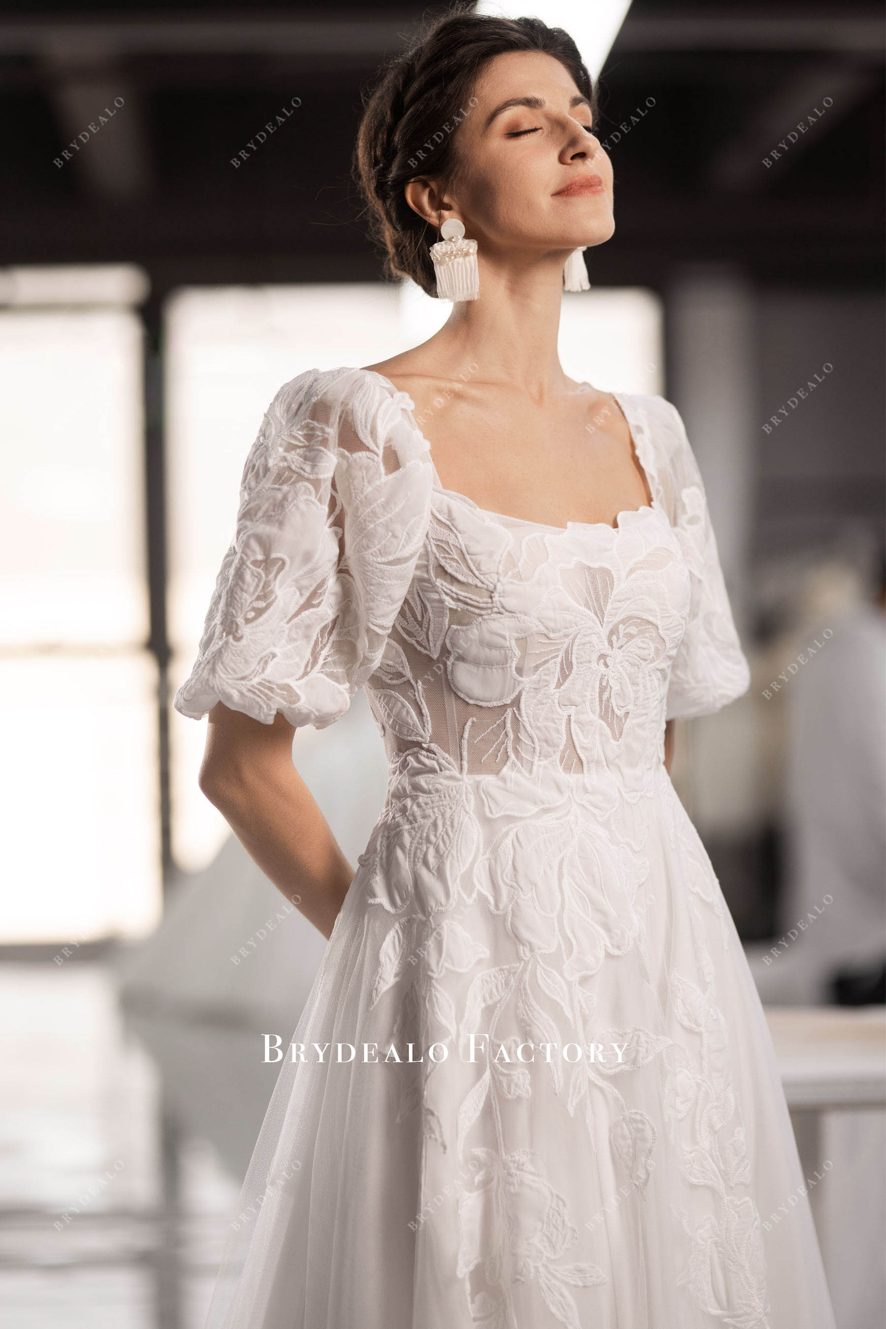 square neck lace bubble sleeve wedding dress