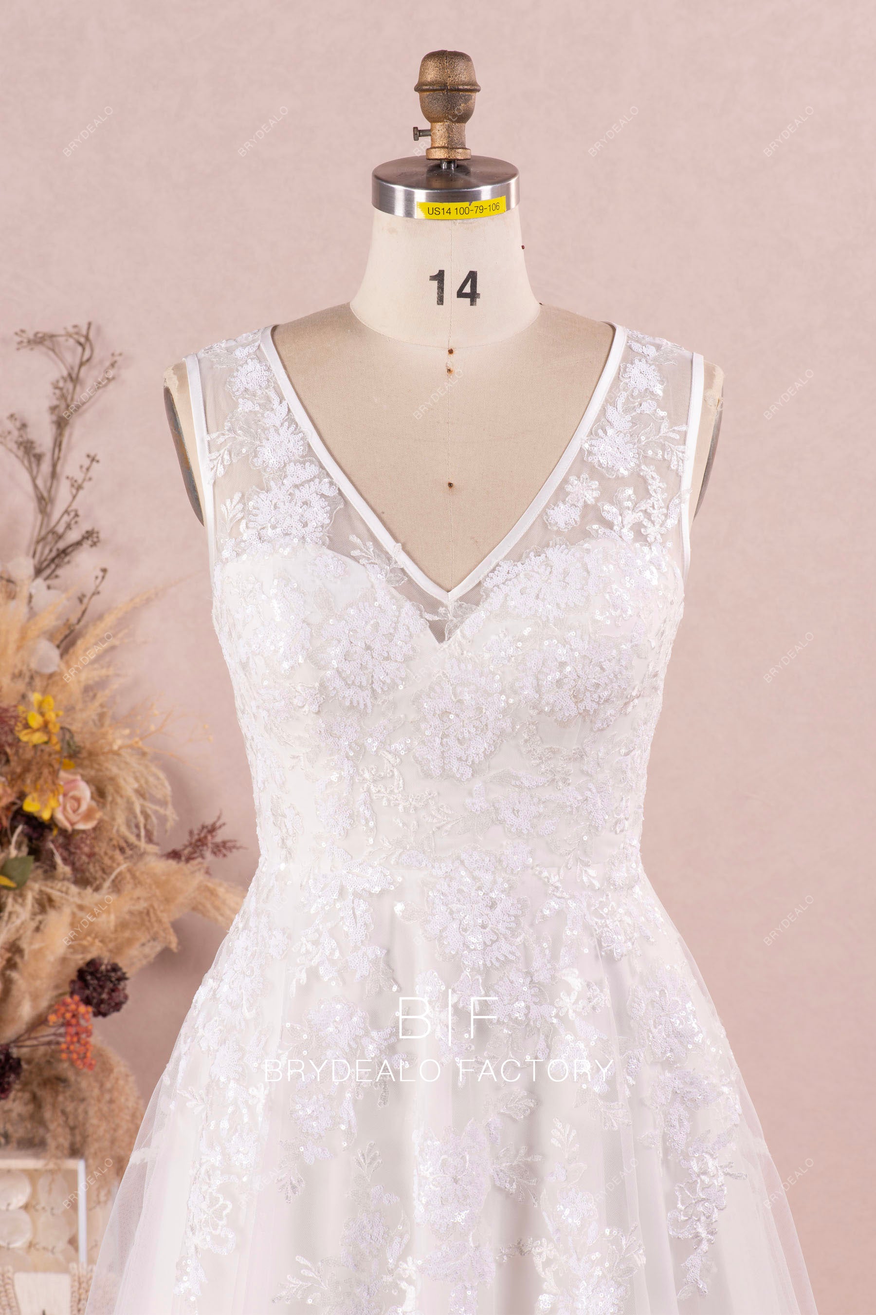 strapless V-neck lace wedding dress