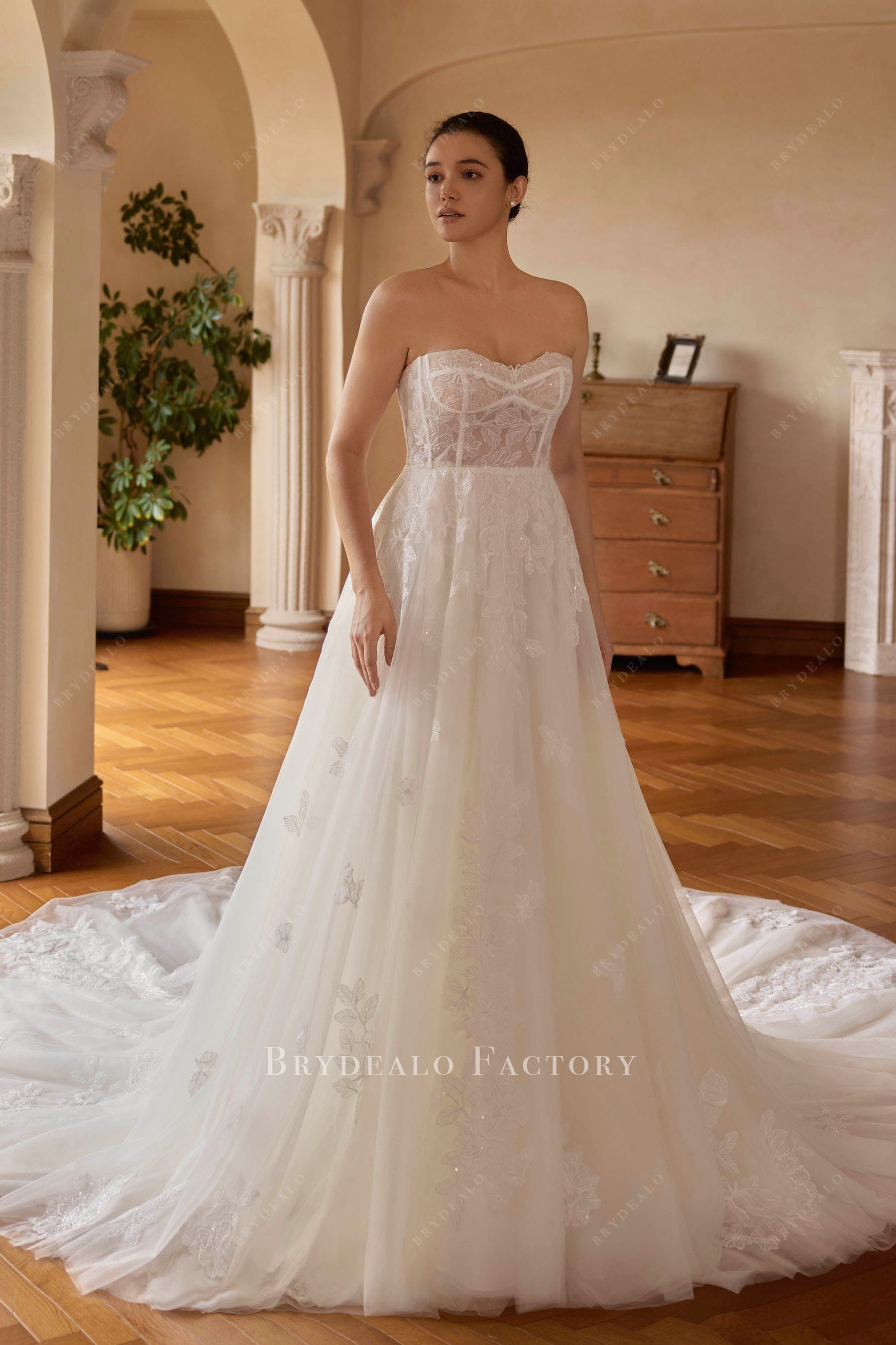 strapless semi-sweetheart wedding dress