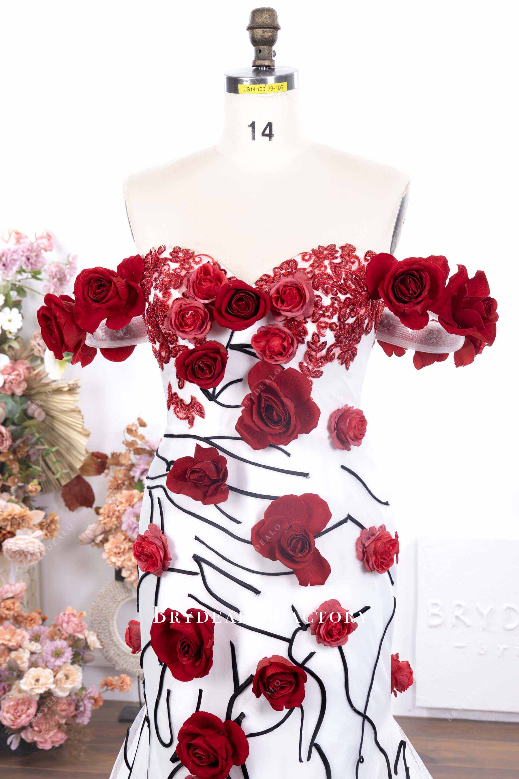 sweetheart neck wedding dress