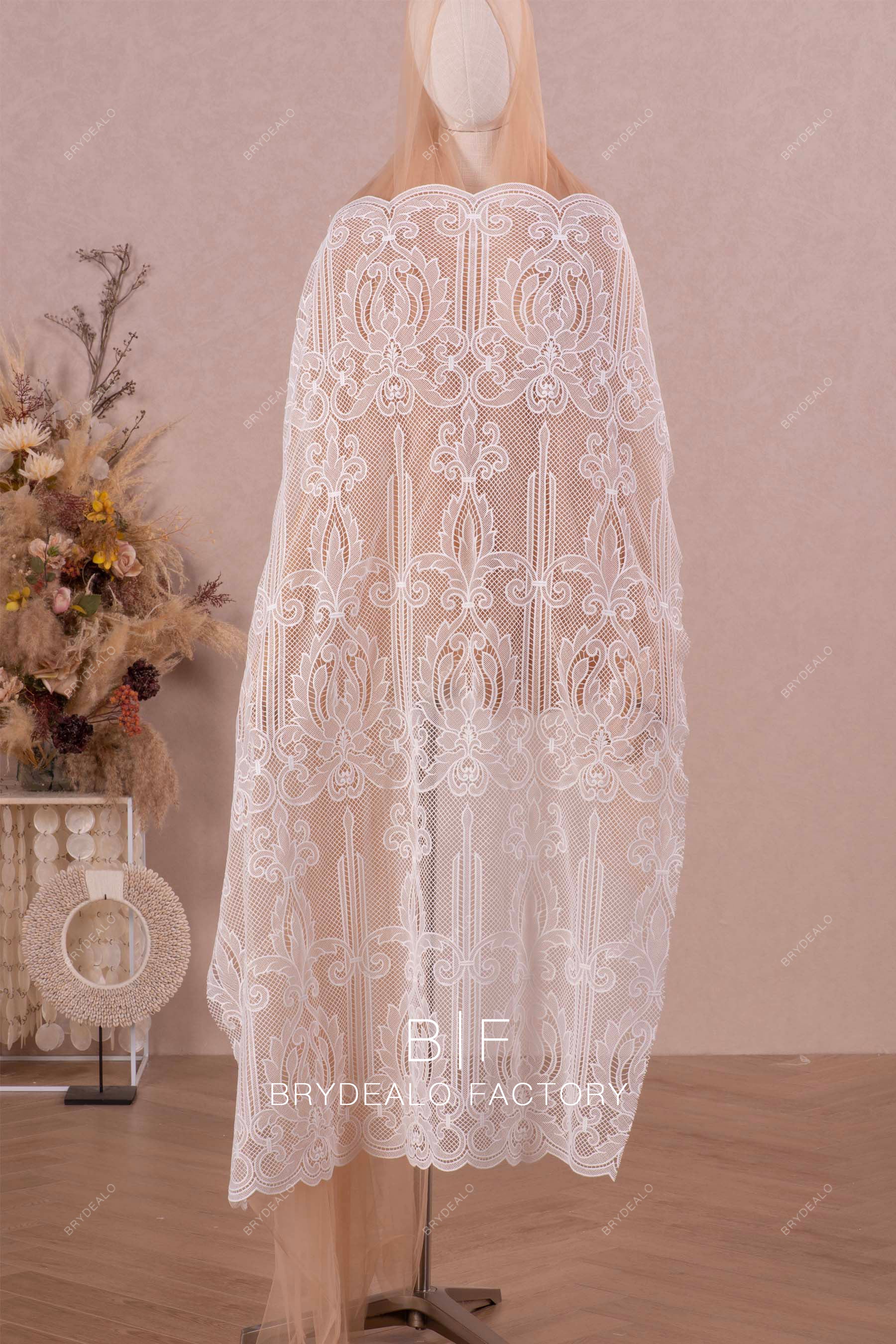 symmetrical pattern lace fabric