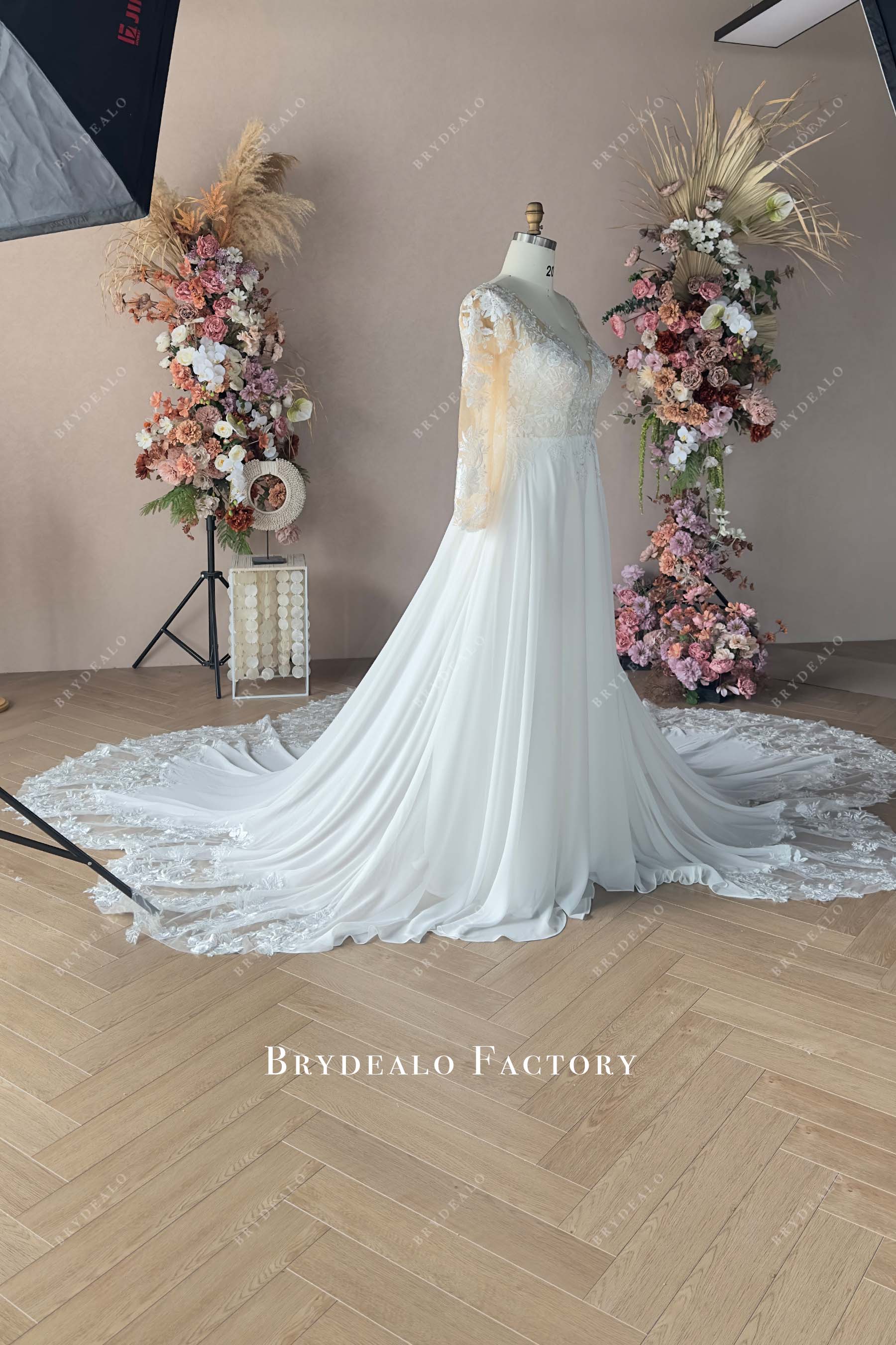 tailored lace long seeves A-line designed wedding dress
