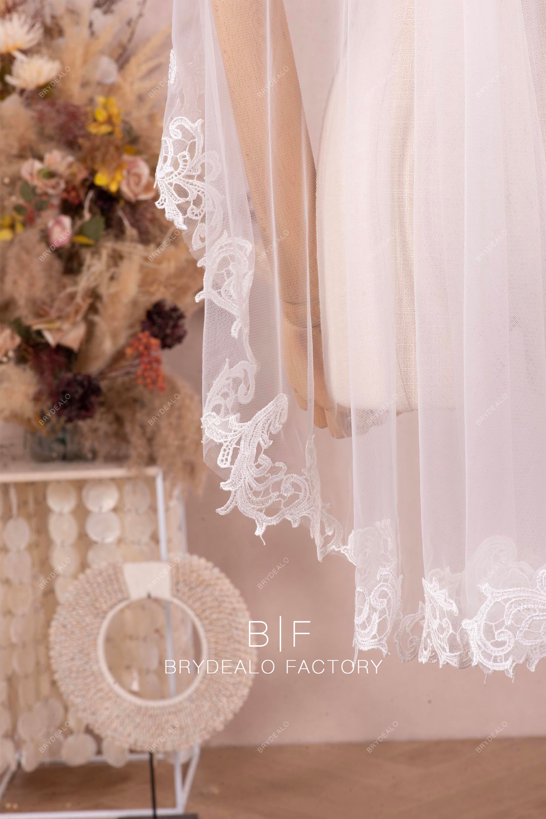tailor-made lace tulle wedding veil