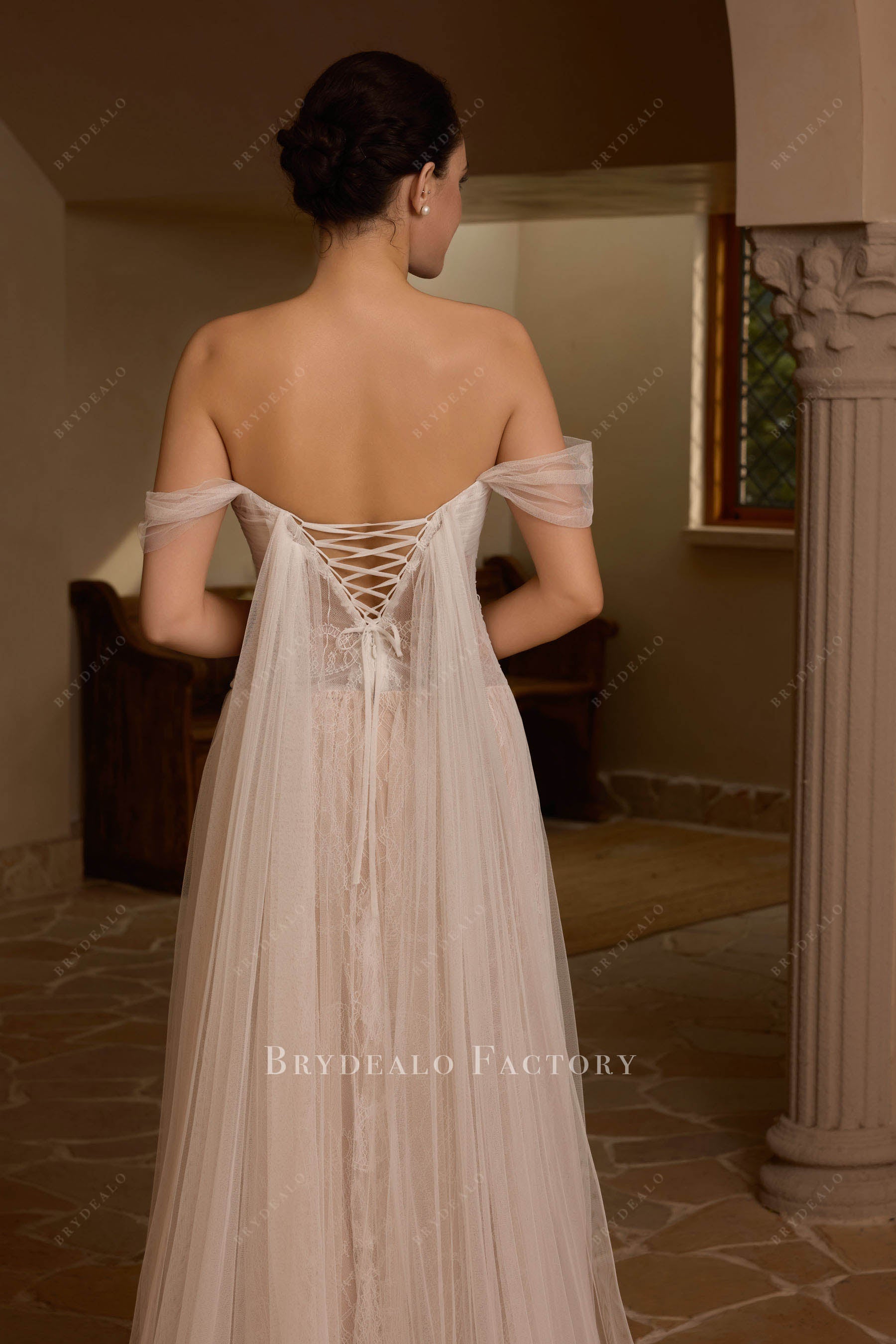 tulle lace-up back wedding dress