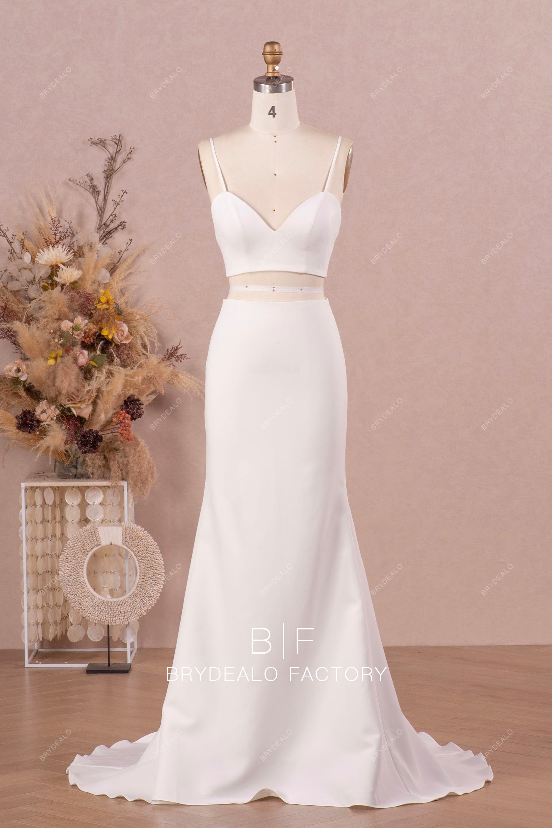 two-piece straps V-neck-crepe wedding dress