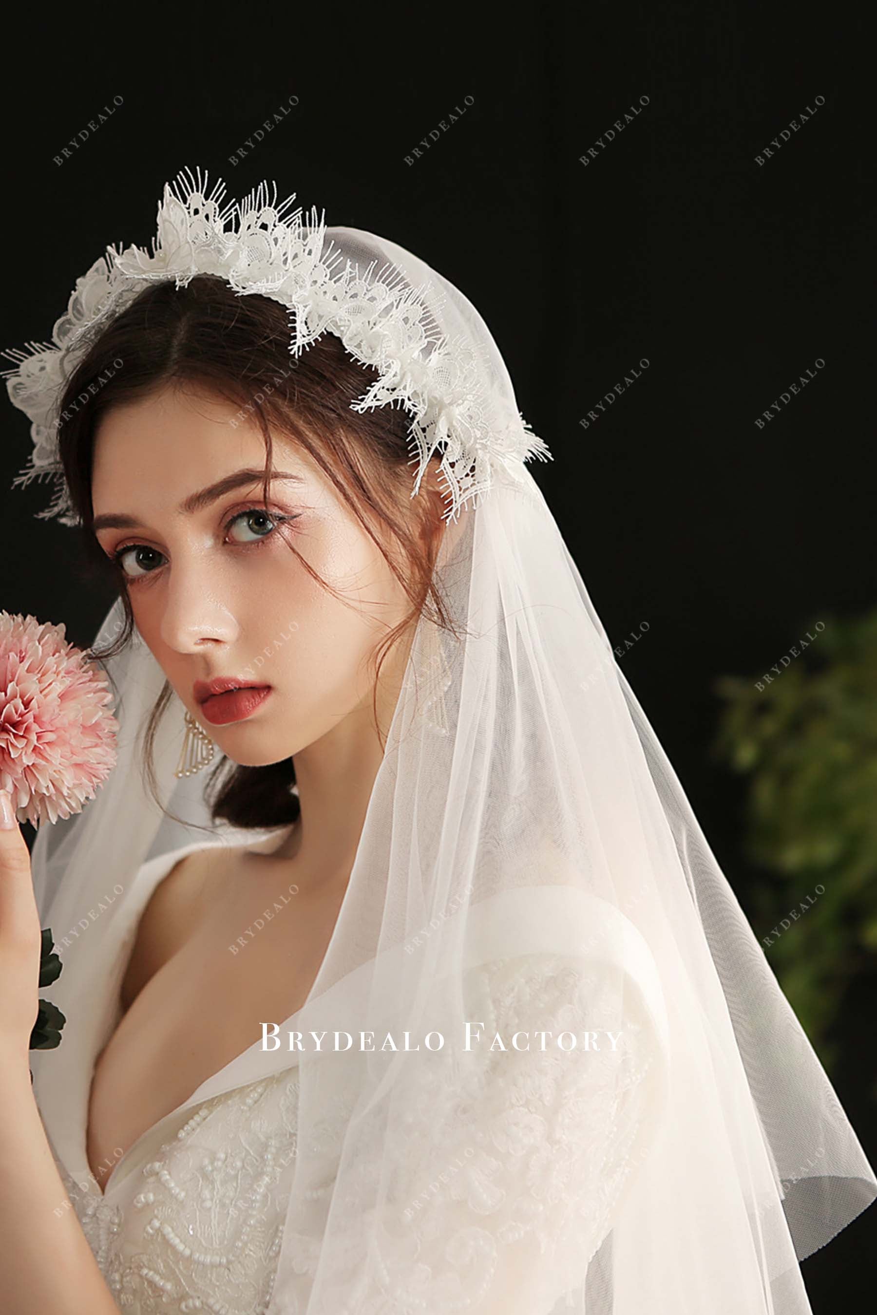 vintage hat style bridal veil