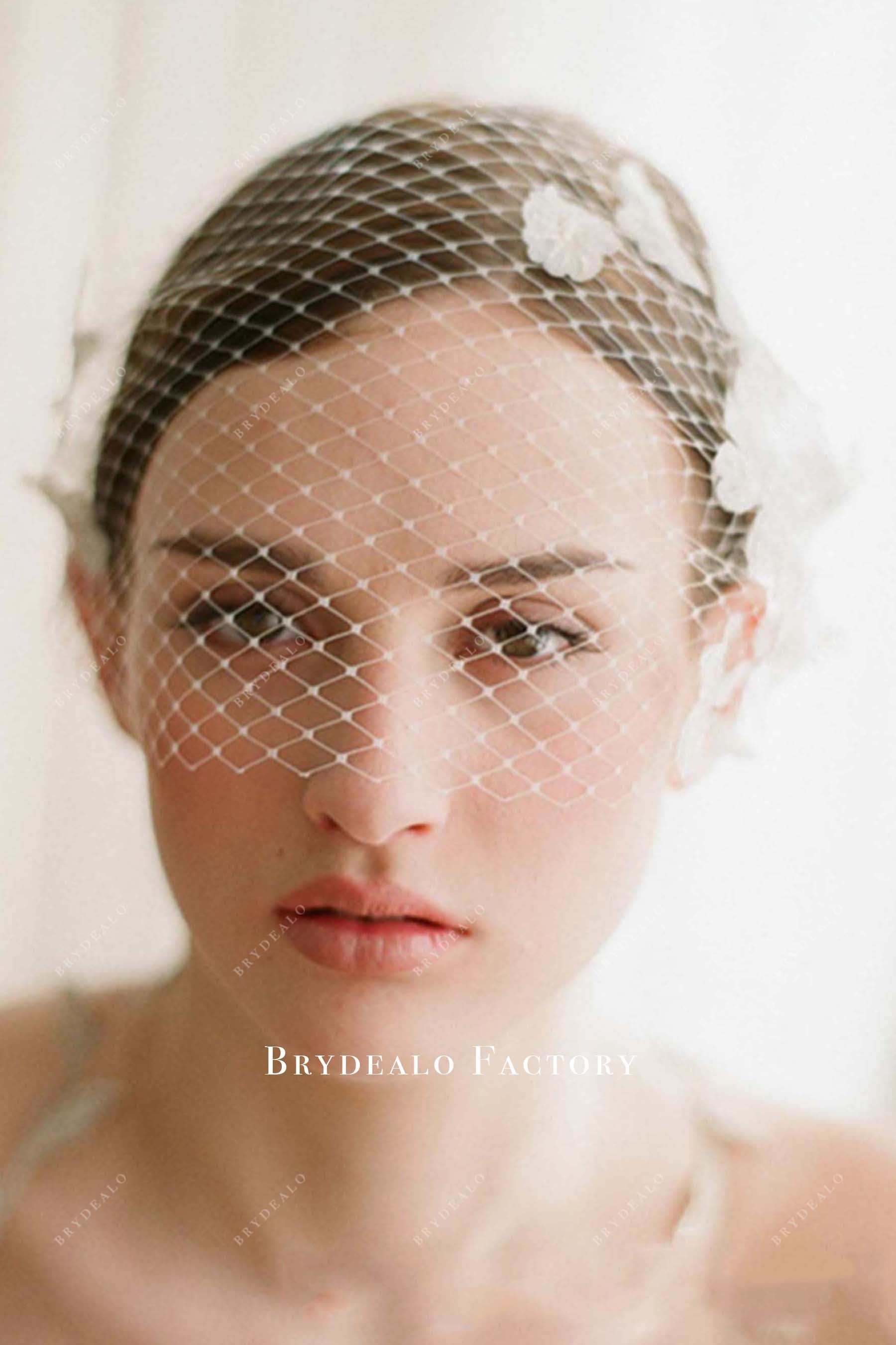 Romantic 3D Flower Net Birdcage Raw Cut Wedding Veil