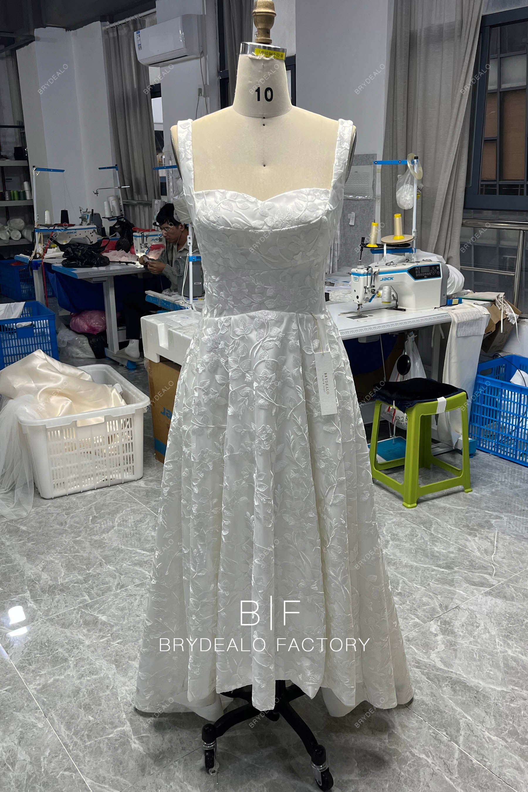 wholesale straps lace wedding dress