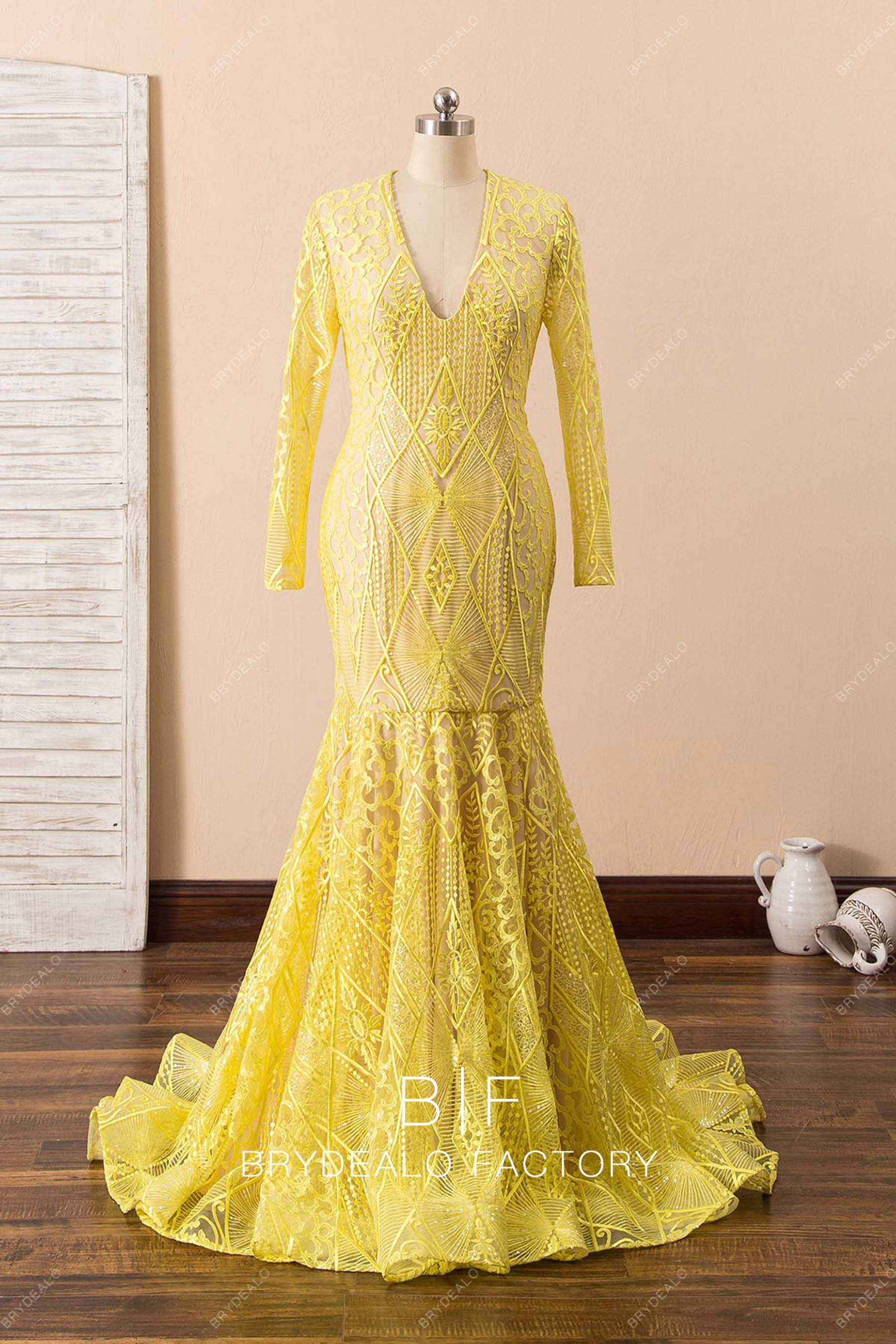 yellow sleeved mermaid lace prom dress