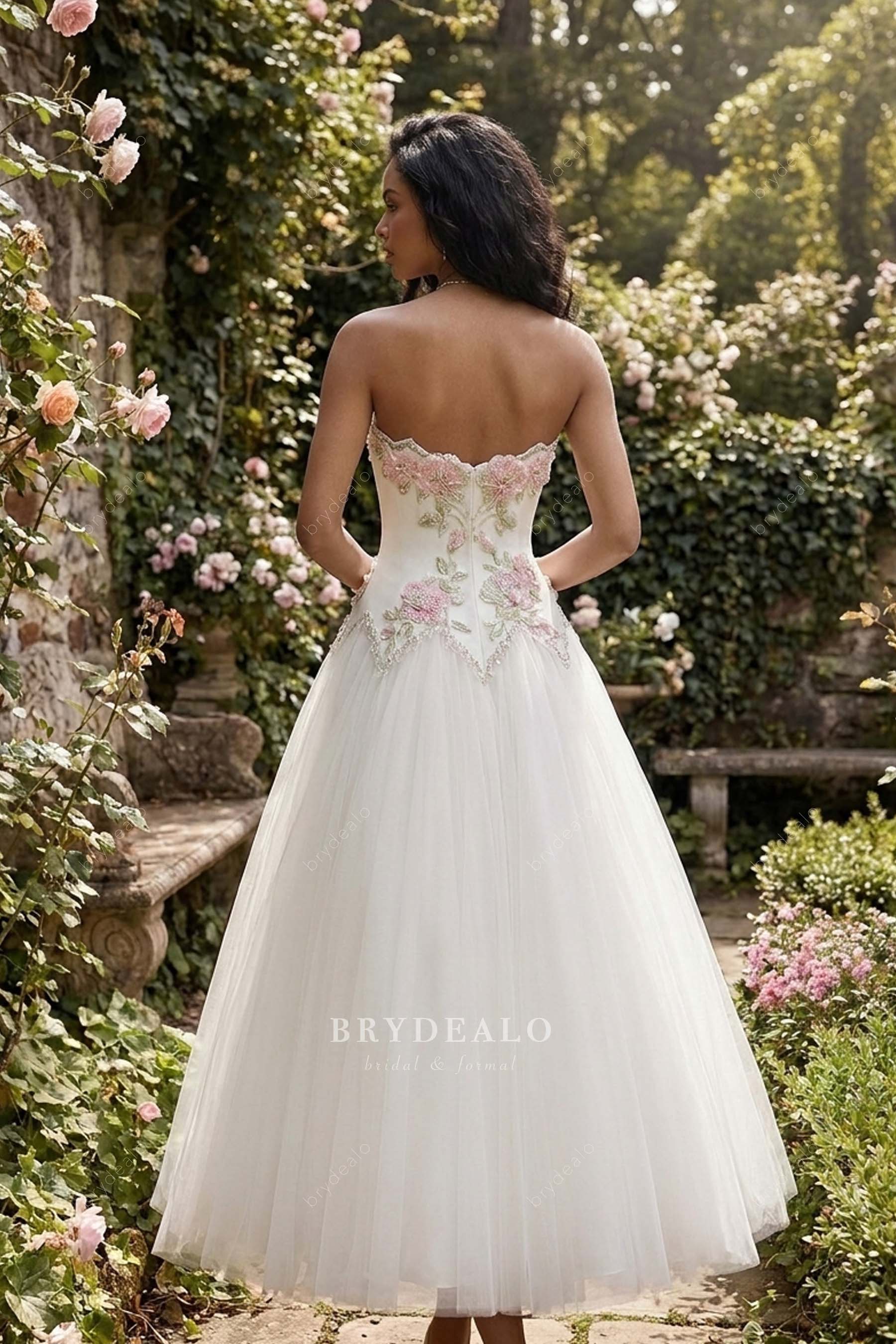 zigzag-back floral wedding dress