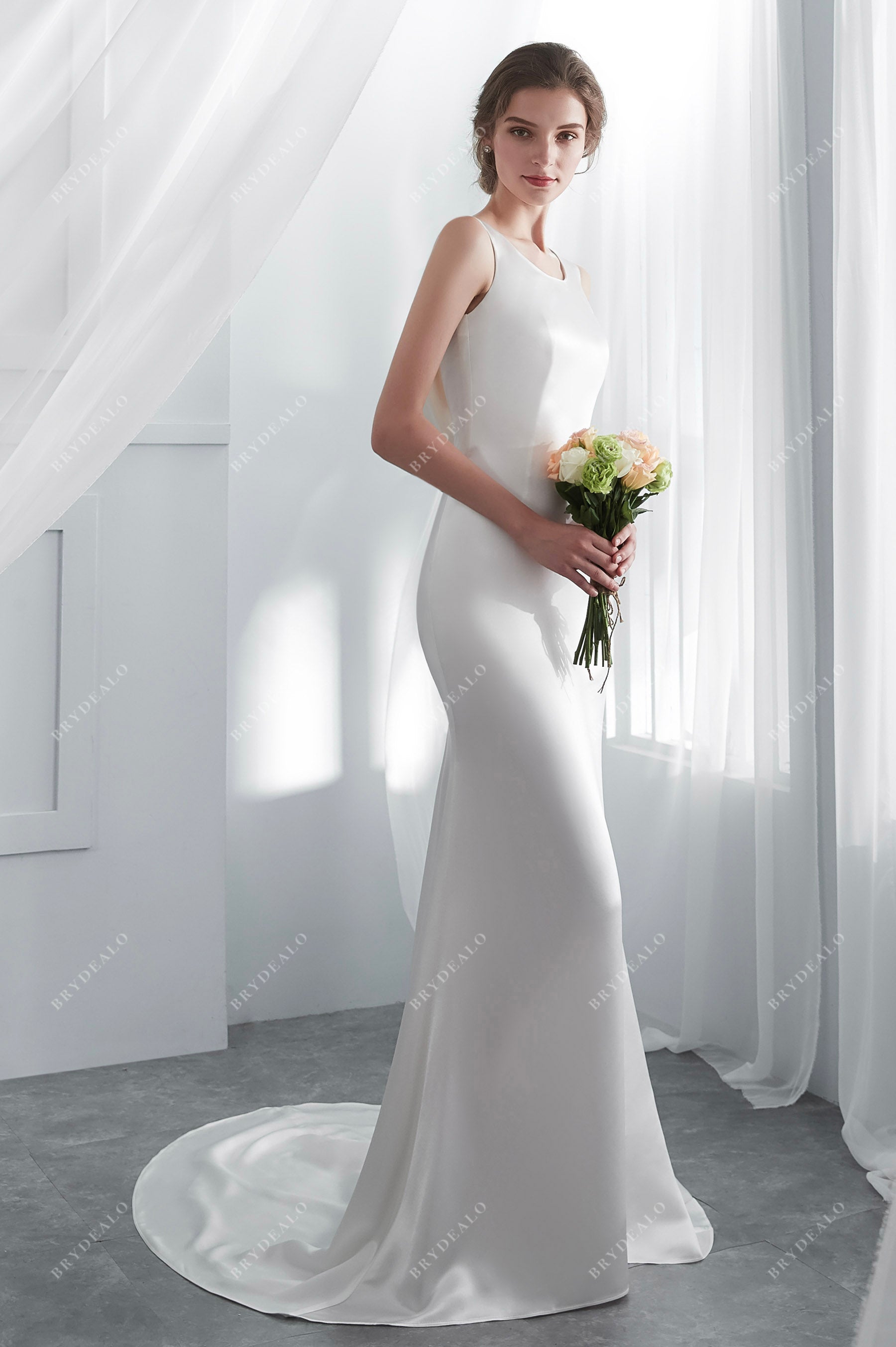 Silky Satin Sleeveless Mermaid Wedding Dress