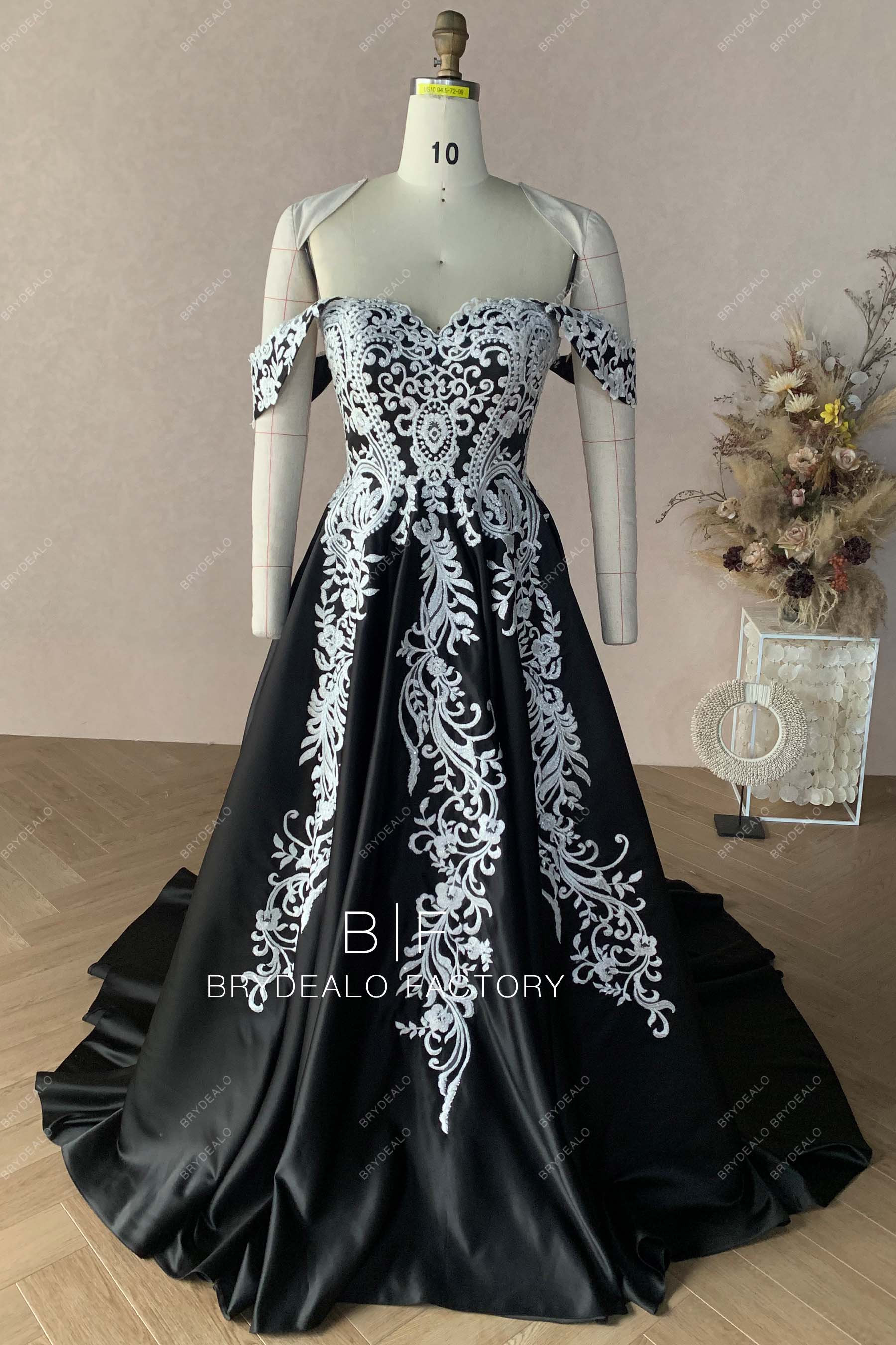 Private Label Wholesale Custom Black Sweetheart Neck Wedding Dress