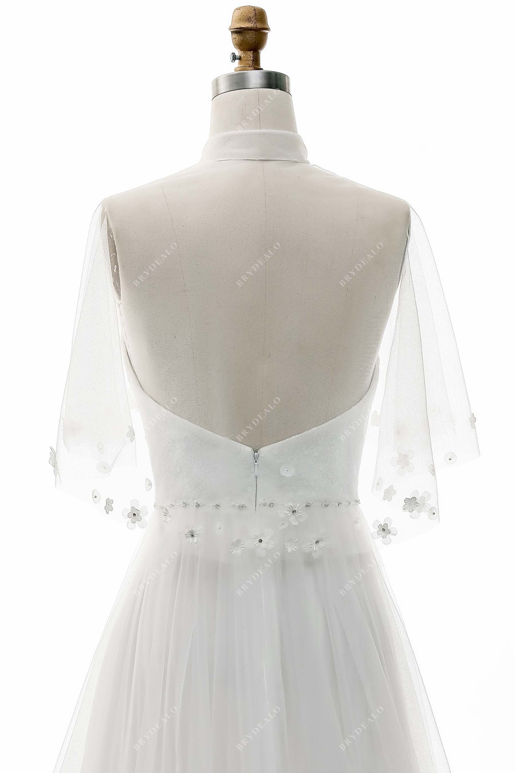 3D-petals scattered high neck bridal dress