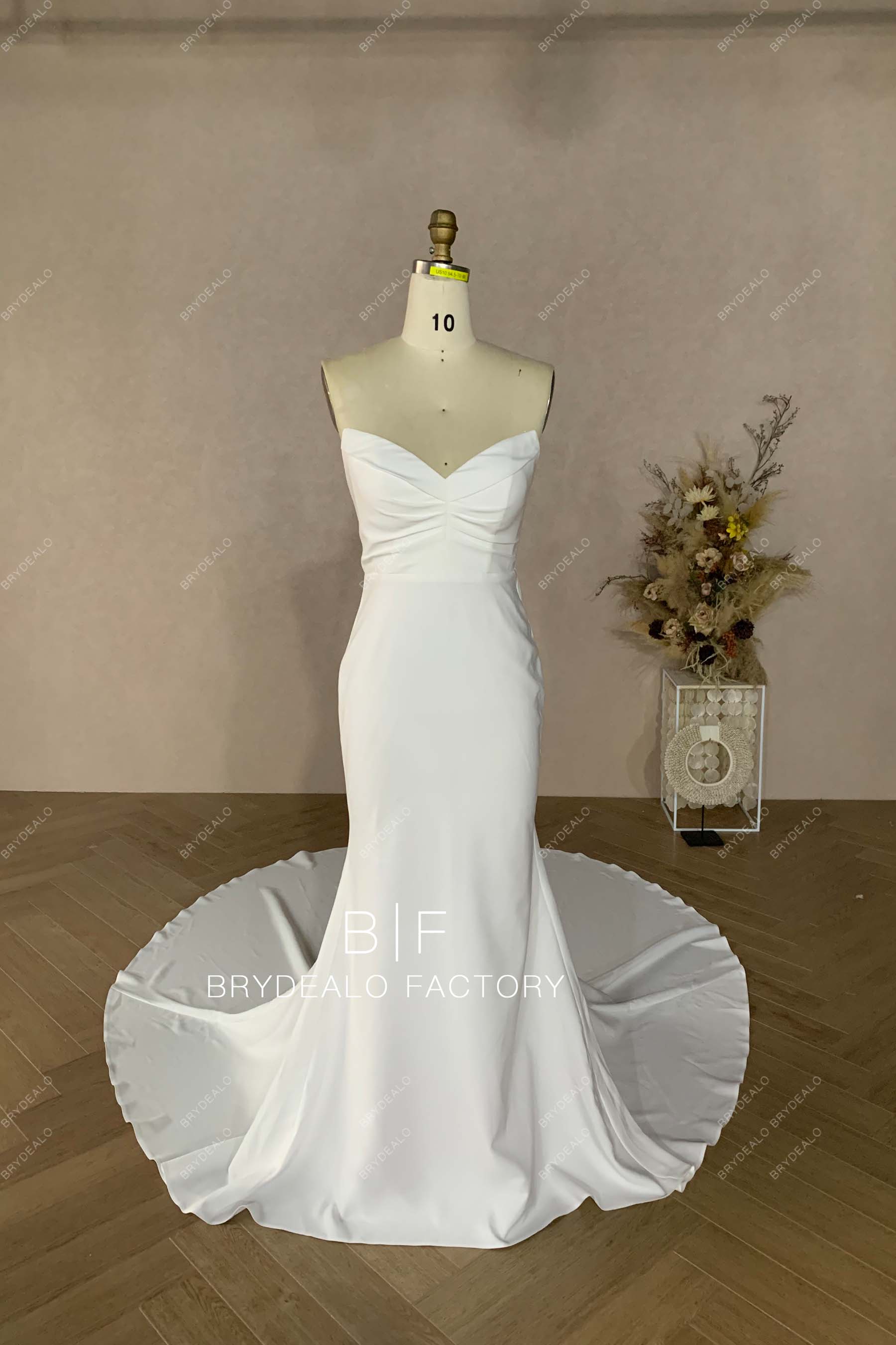 pleated v-neck mermaid wedding dress