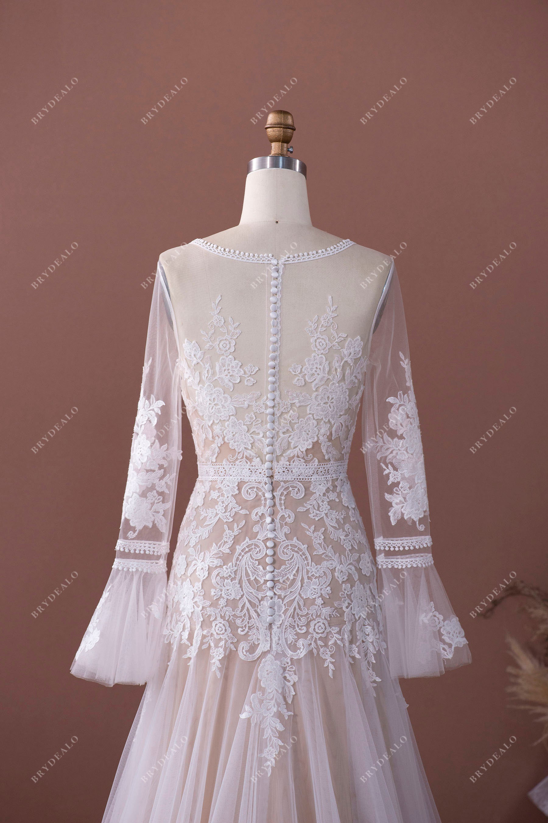 Private Label Romantic Bell Sleeve Boho Lace Wedding Dress