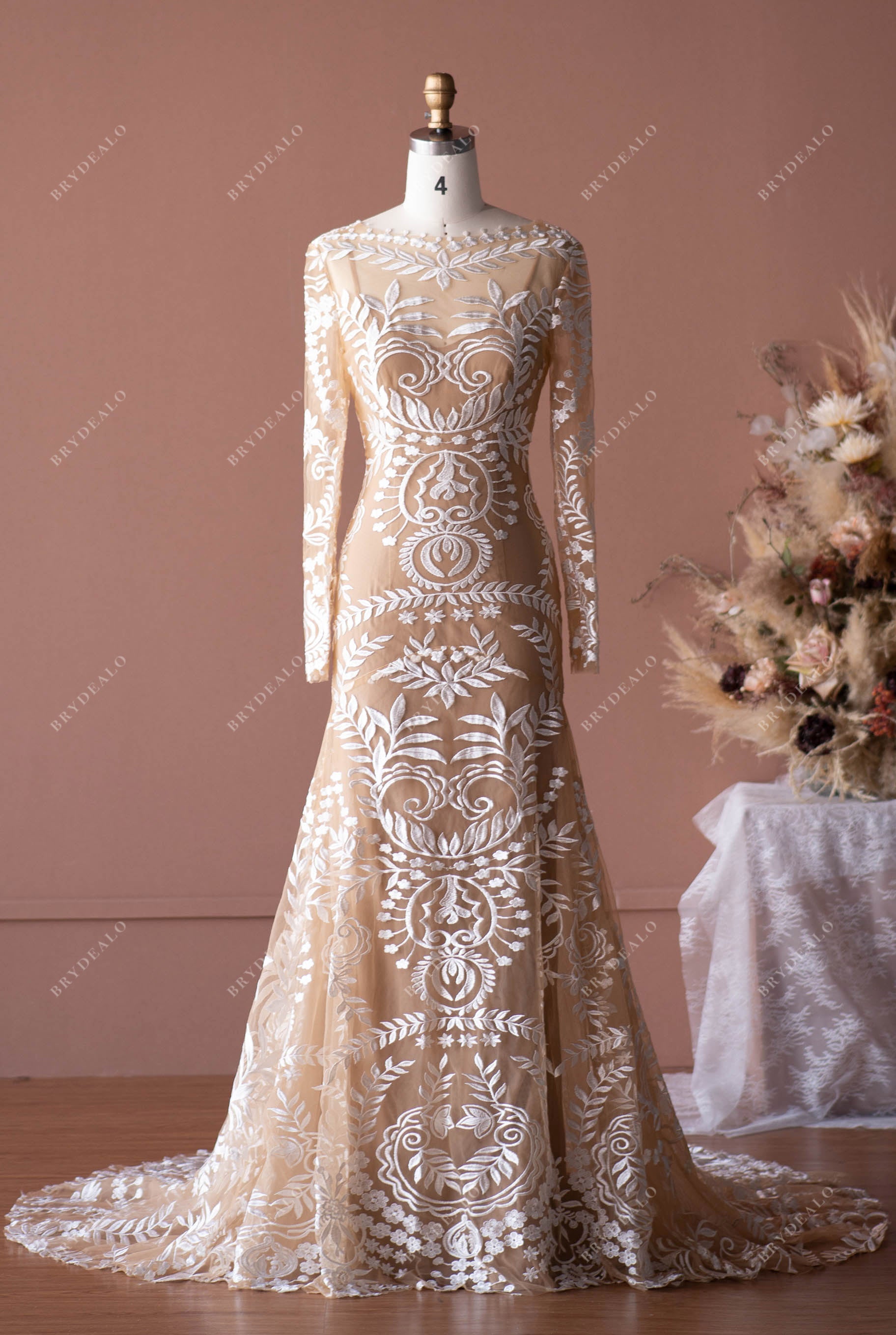 Boho Sleeved Lace Sample Sale Wedding Dress with Slip