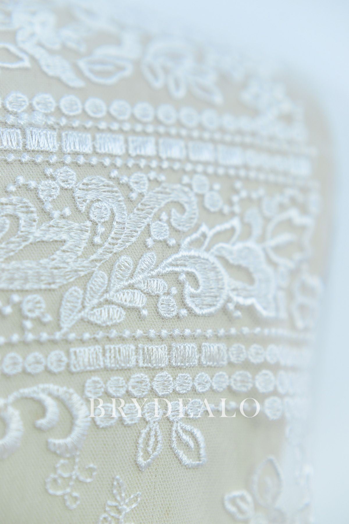 Botanic Apparel Lace Fabric online for Wholesale