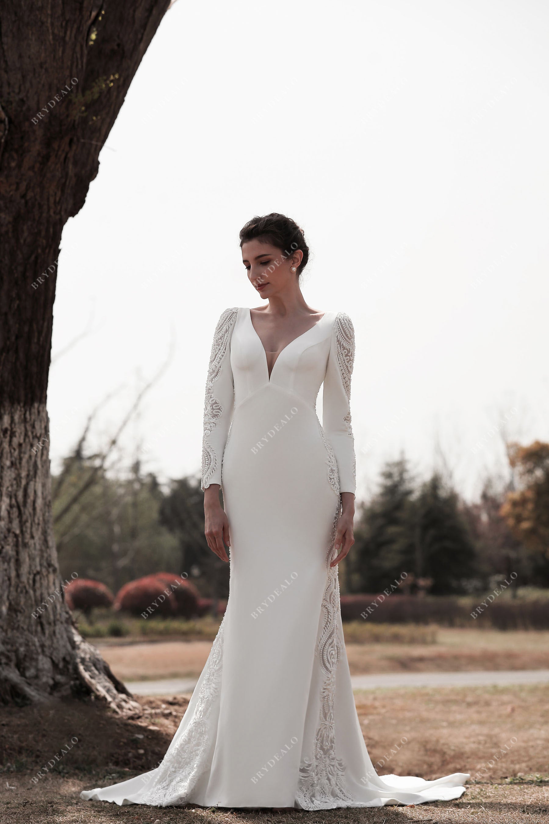 Private Label Elegant Crepe Lace Sleeved Mermaid Bridal Gown 