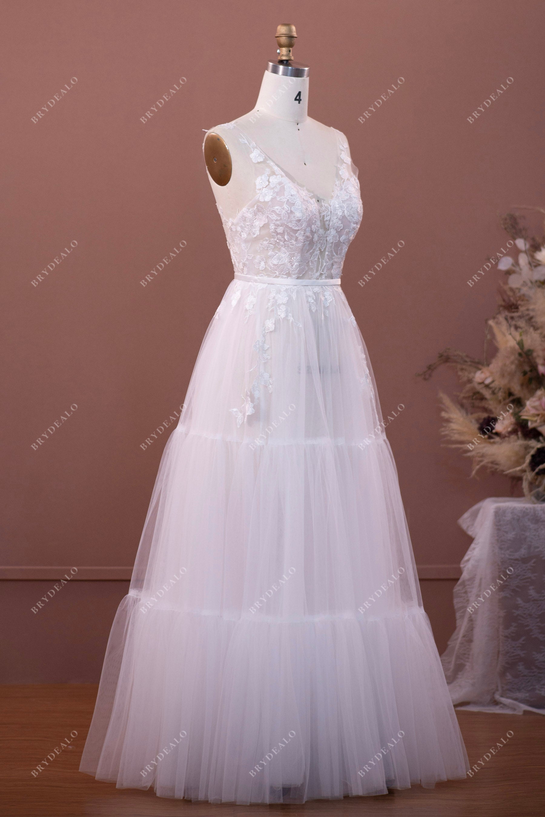 Straps Lace Tulle Beach Wedding Dress