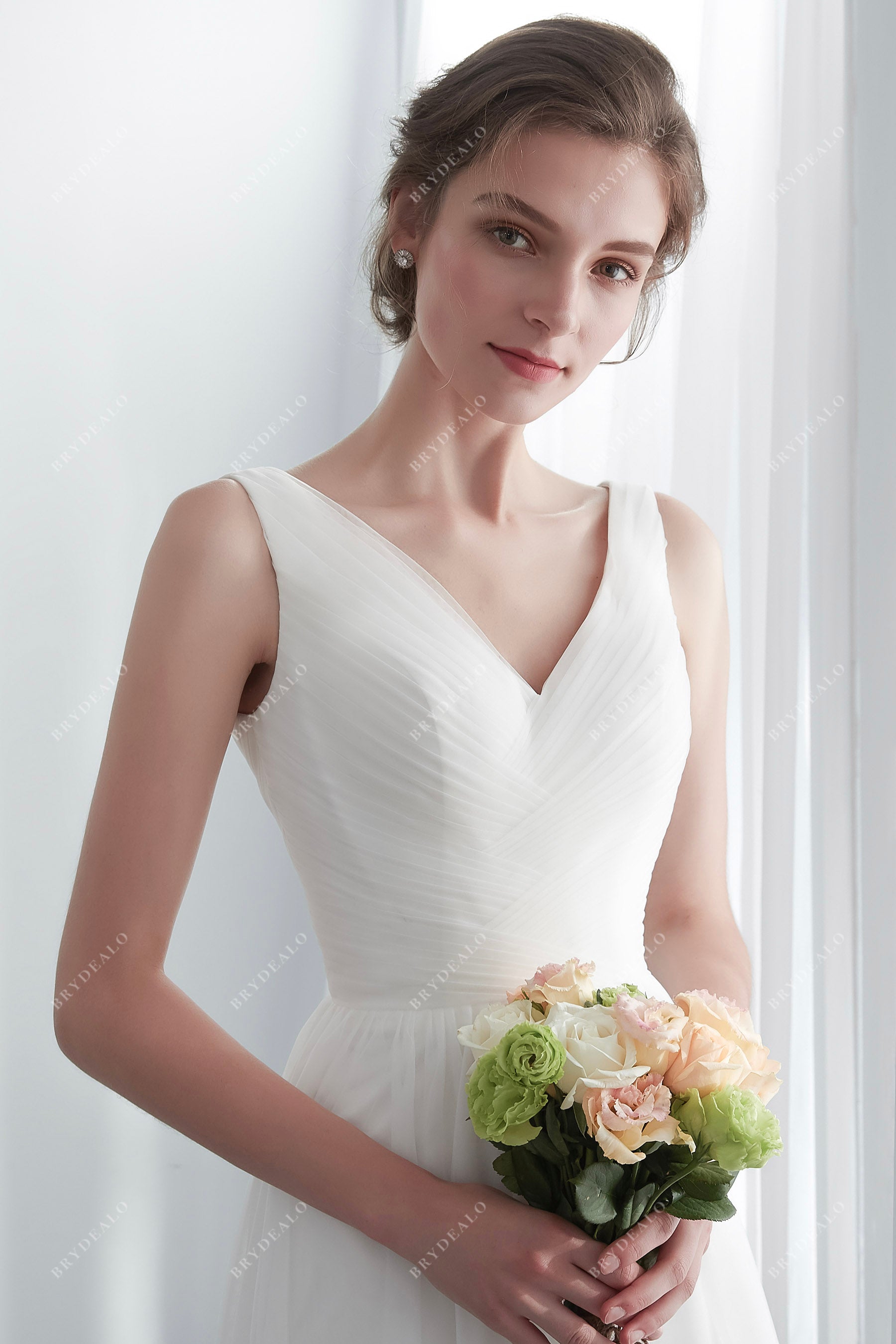 V-neck Pleated Tulle Bridal Gown