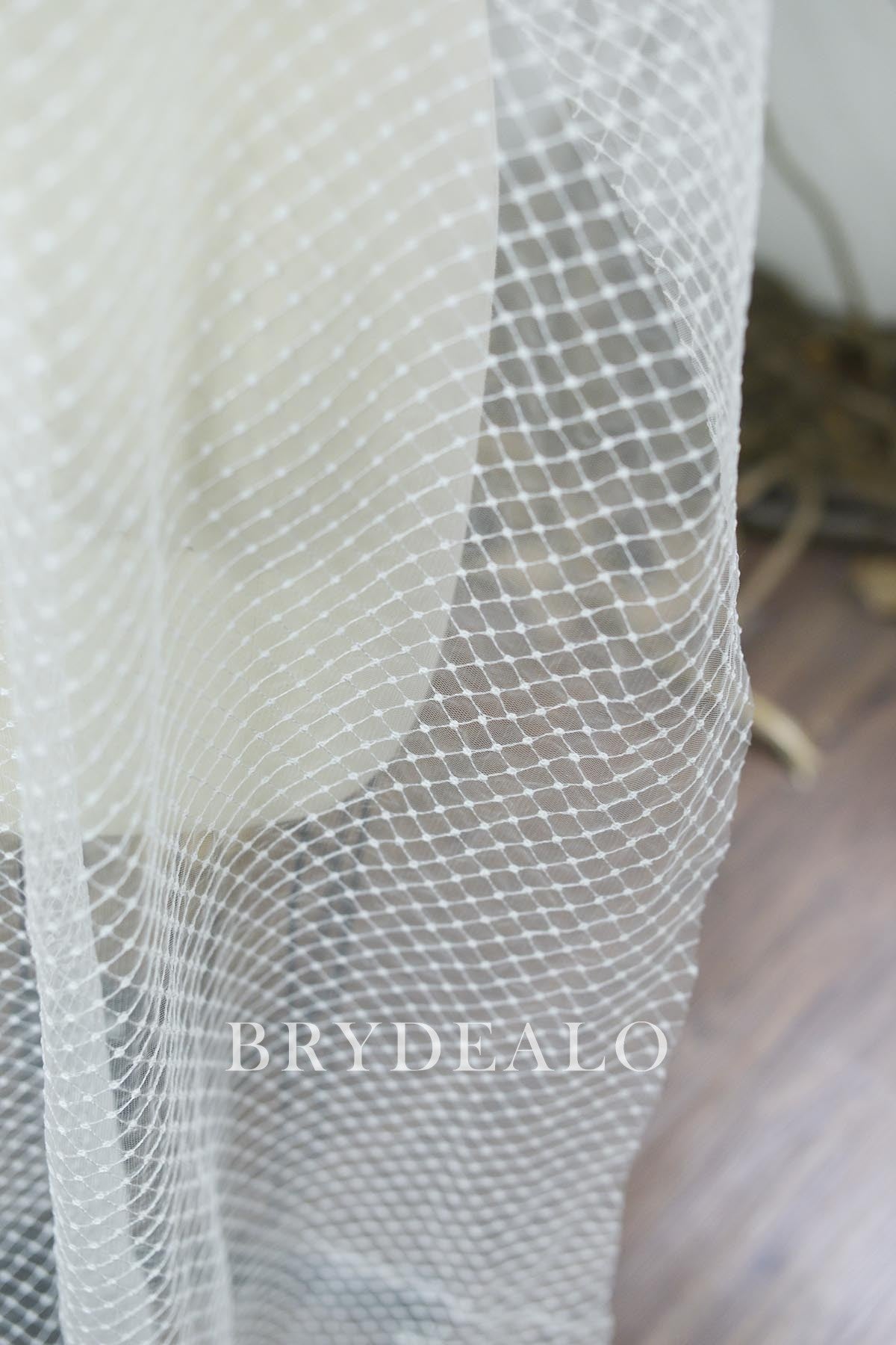 Light Ivory Rhombus Bridal Lace Tulle Fabric for Wholesale