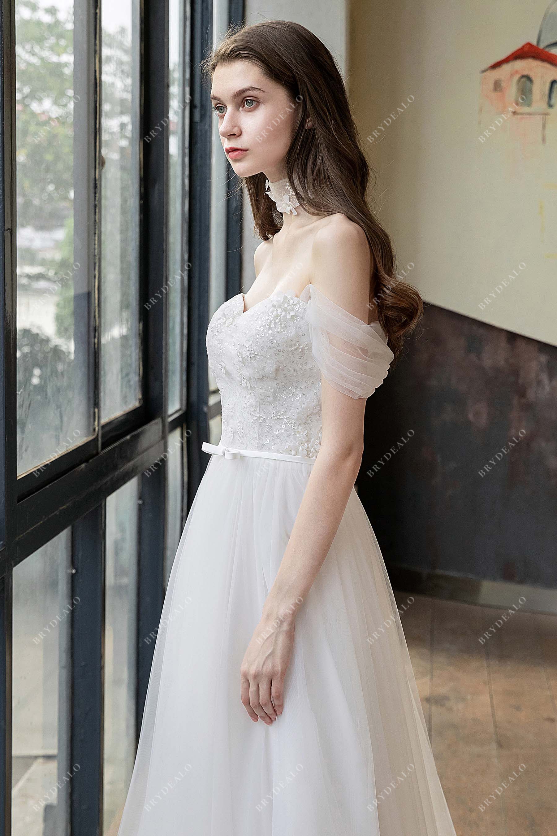 Off-the-shoulder Lace Tulle Boho Wedding Dress