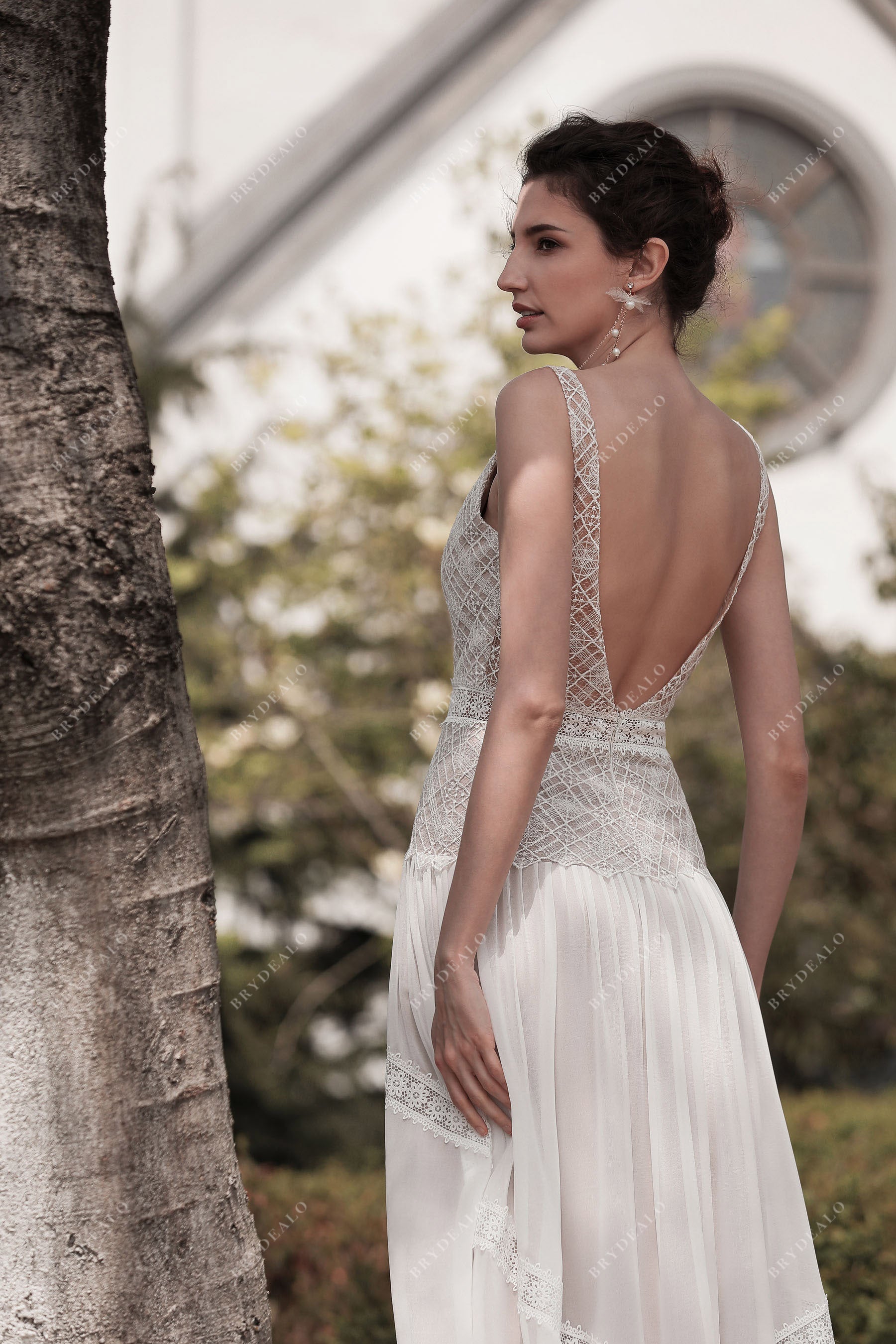 open V-back wedding gown