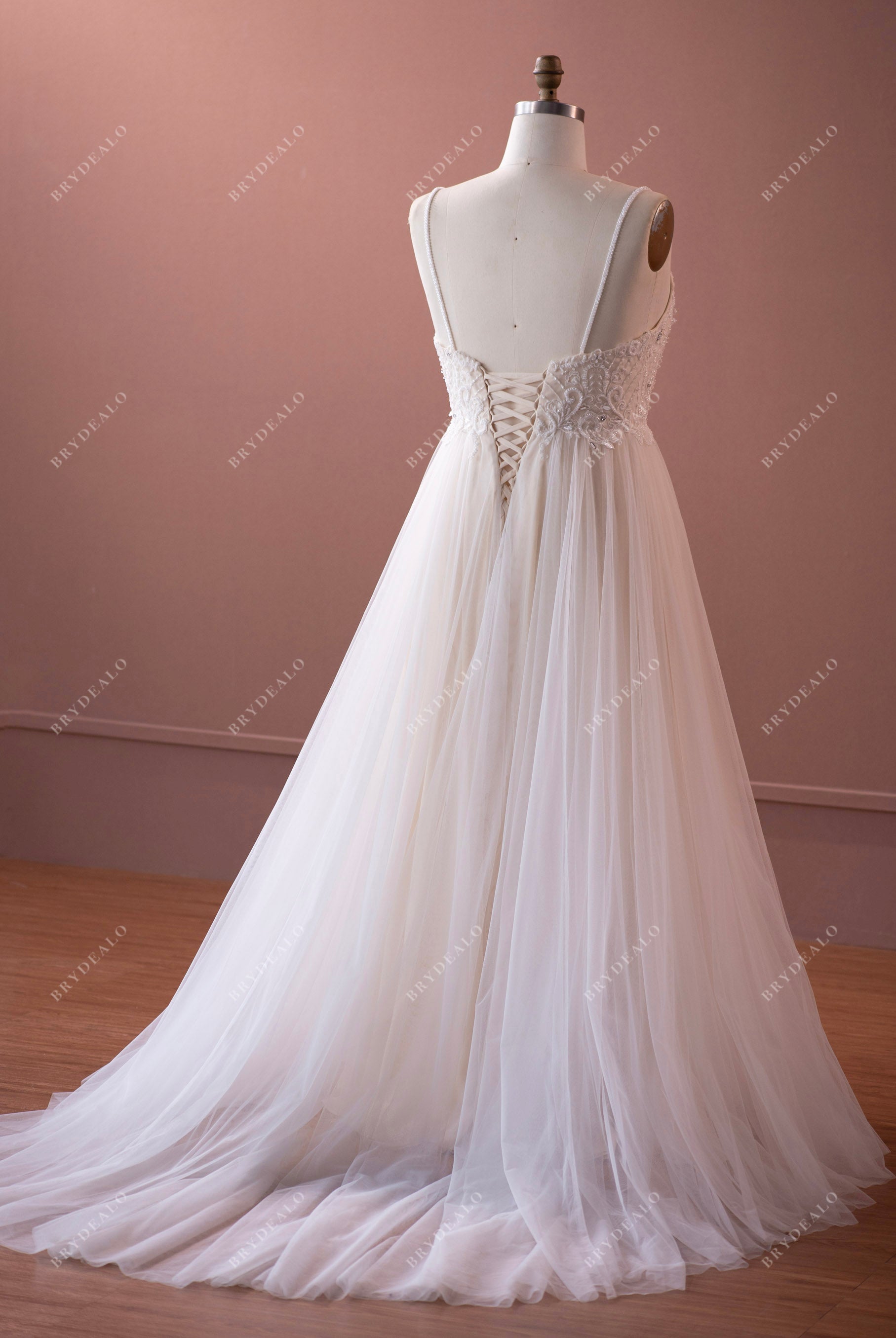 Wholesale Plus Size Beaded Lace Low Back A-line Long Wedding Gown