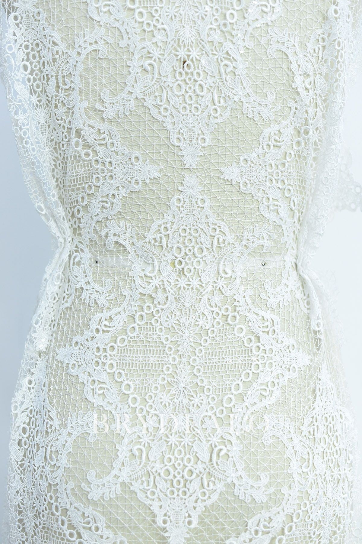 High-end Shimmery Baroque Crochet Lace Fabric