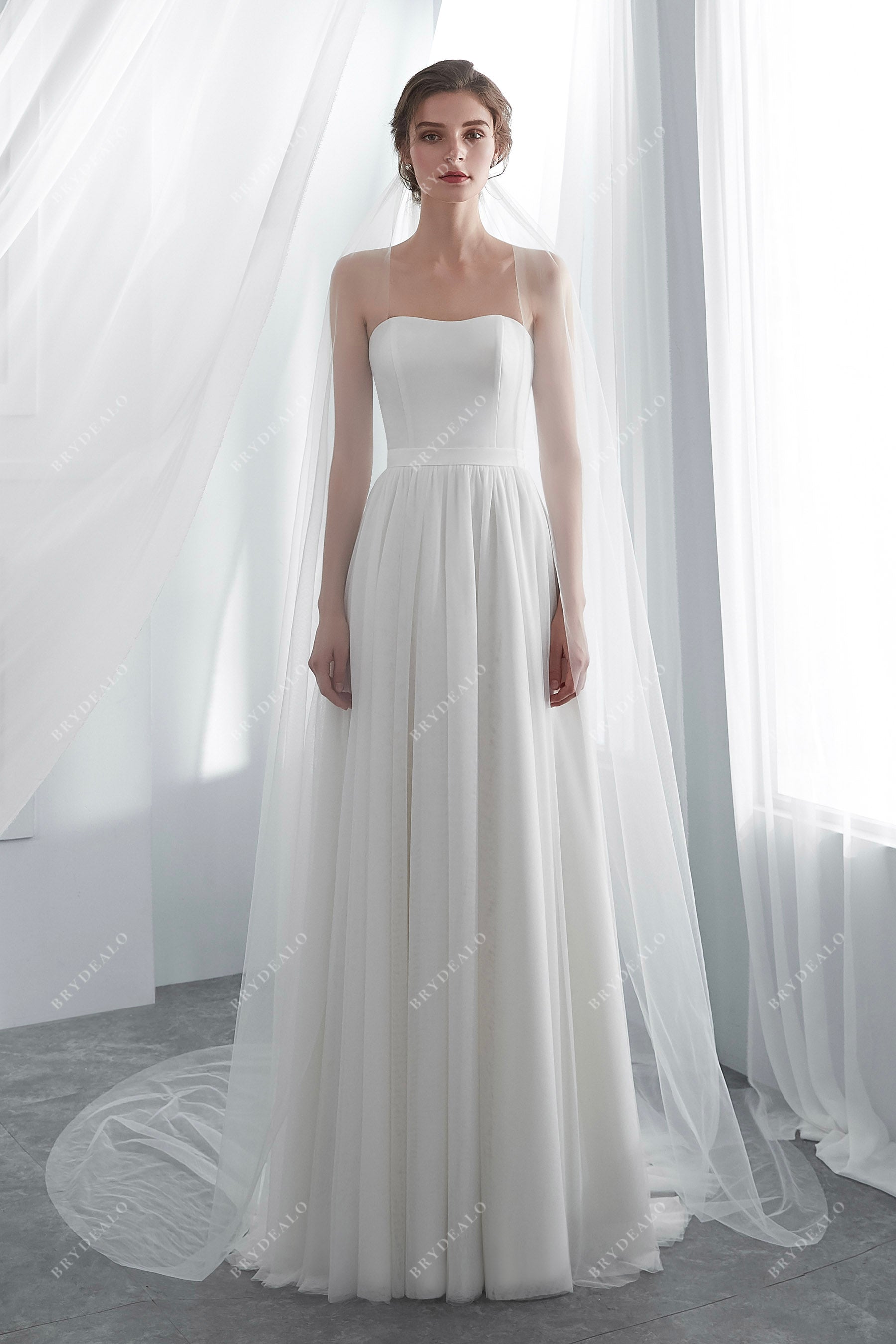 Ivory Net A-line Bridal Gown