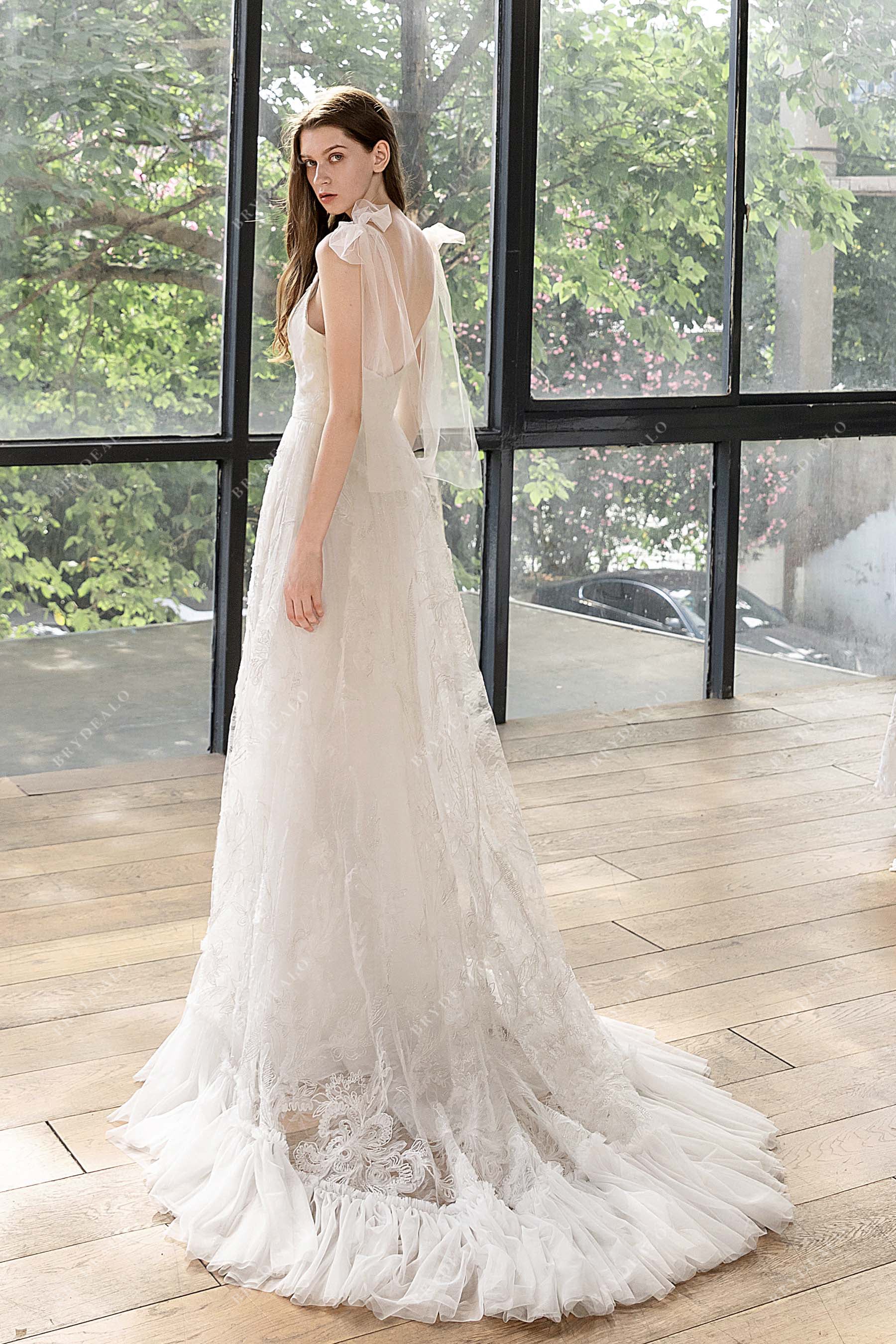 Spaghetti Straps Shoulder Bow Sashes A-line Lace Wedding Dress