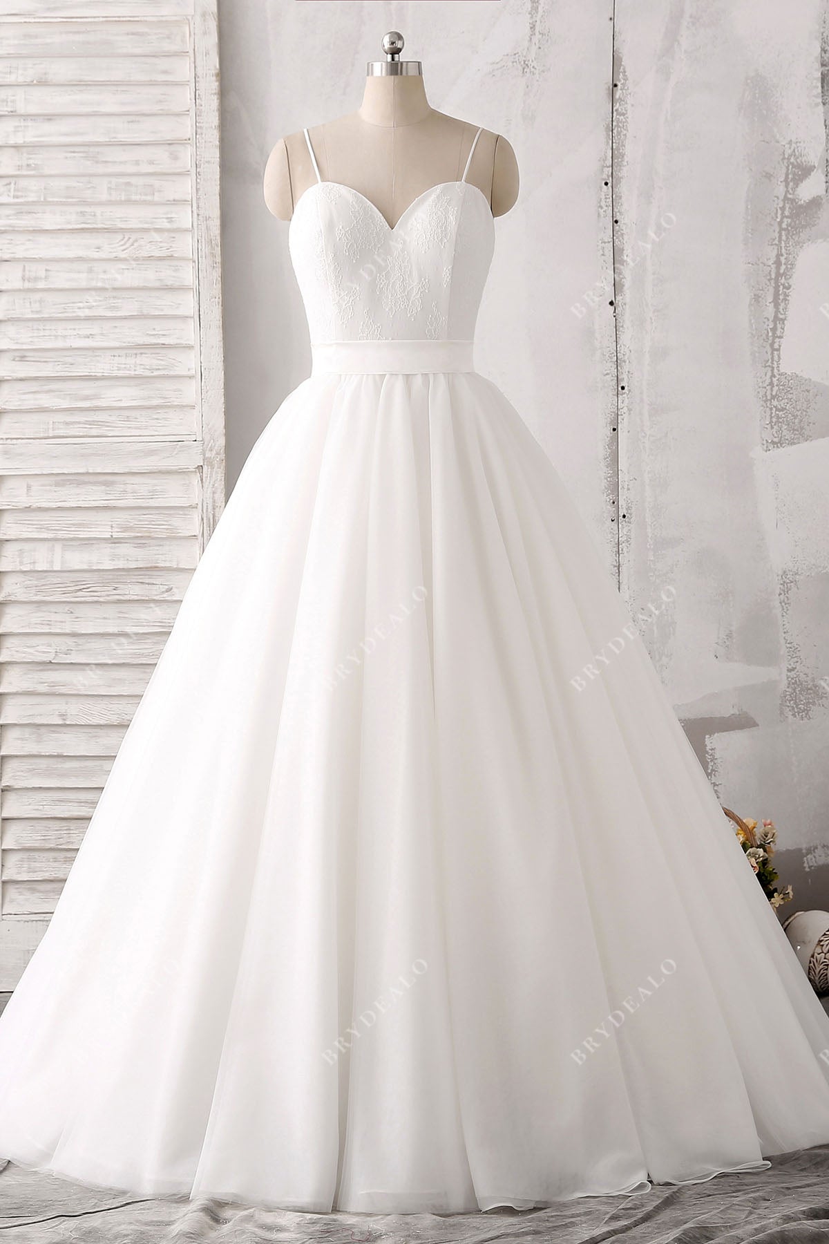 spaghetti straps sweetheart A-line wedding dress for wholesale