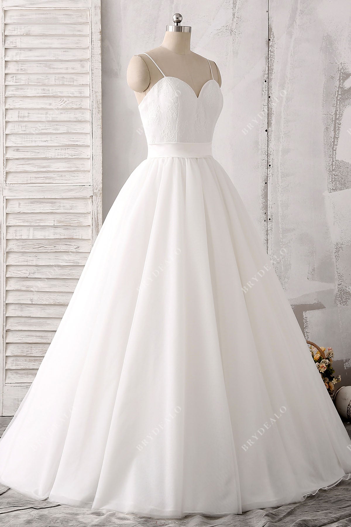sweetheart A-line wedding dress for wholesale