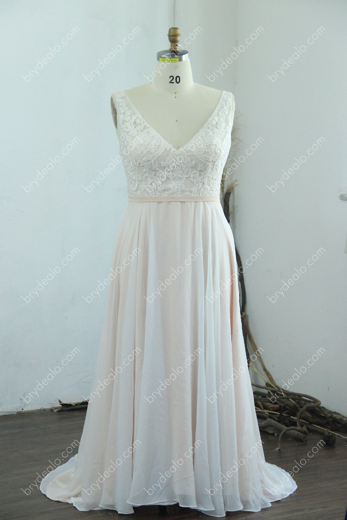Wholesale V-neck Lace Custom A-line Bridal Dress