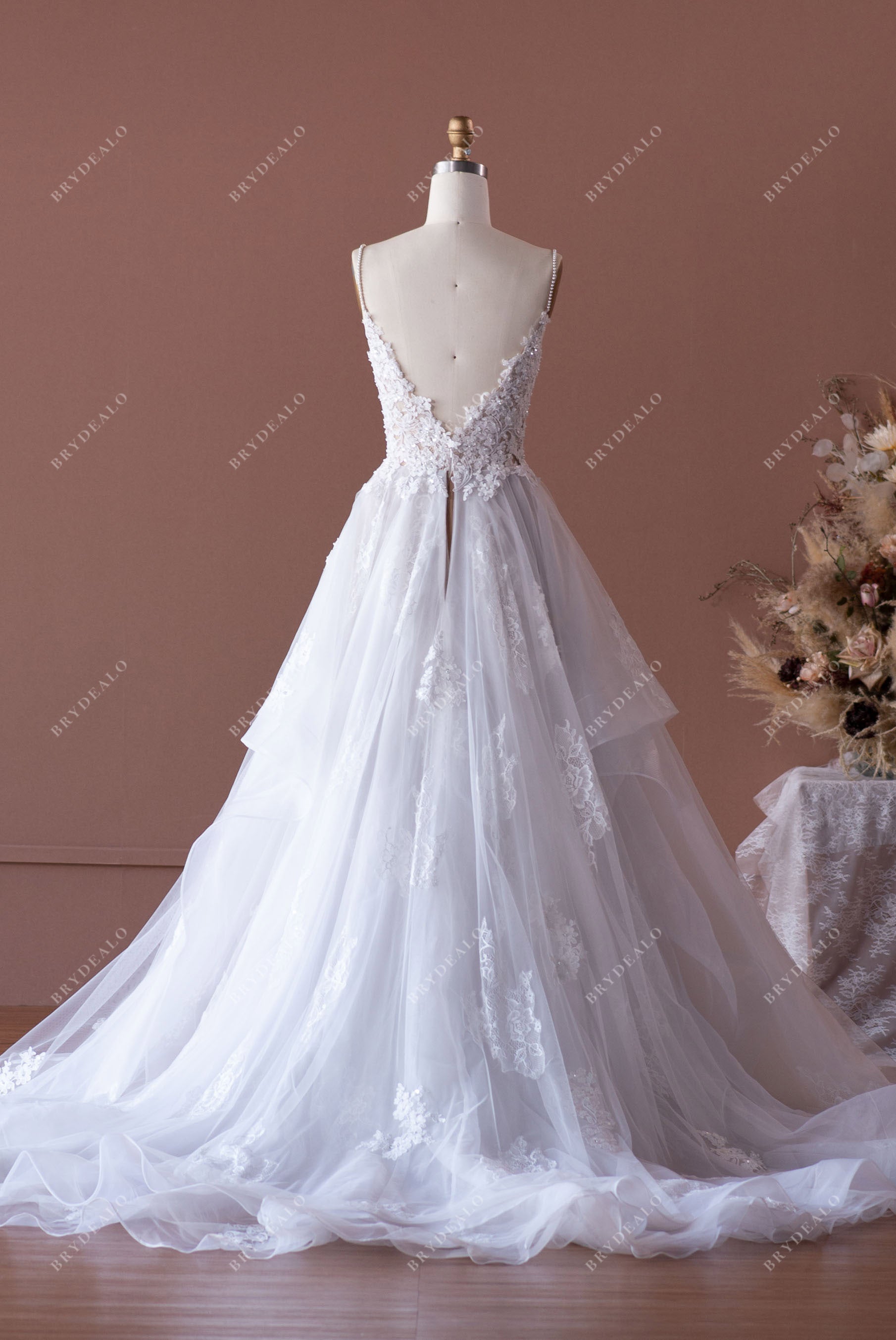 Spaghetti Strap Open V-back Lace Puffy Ruffled Sample Wedding Dress