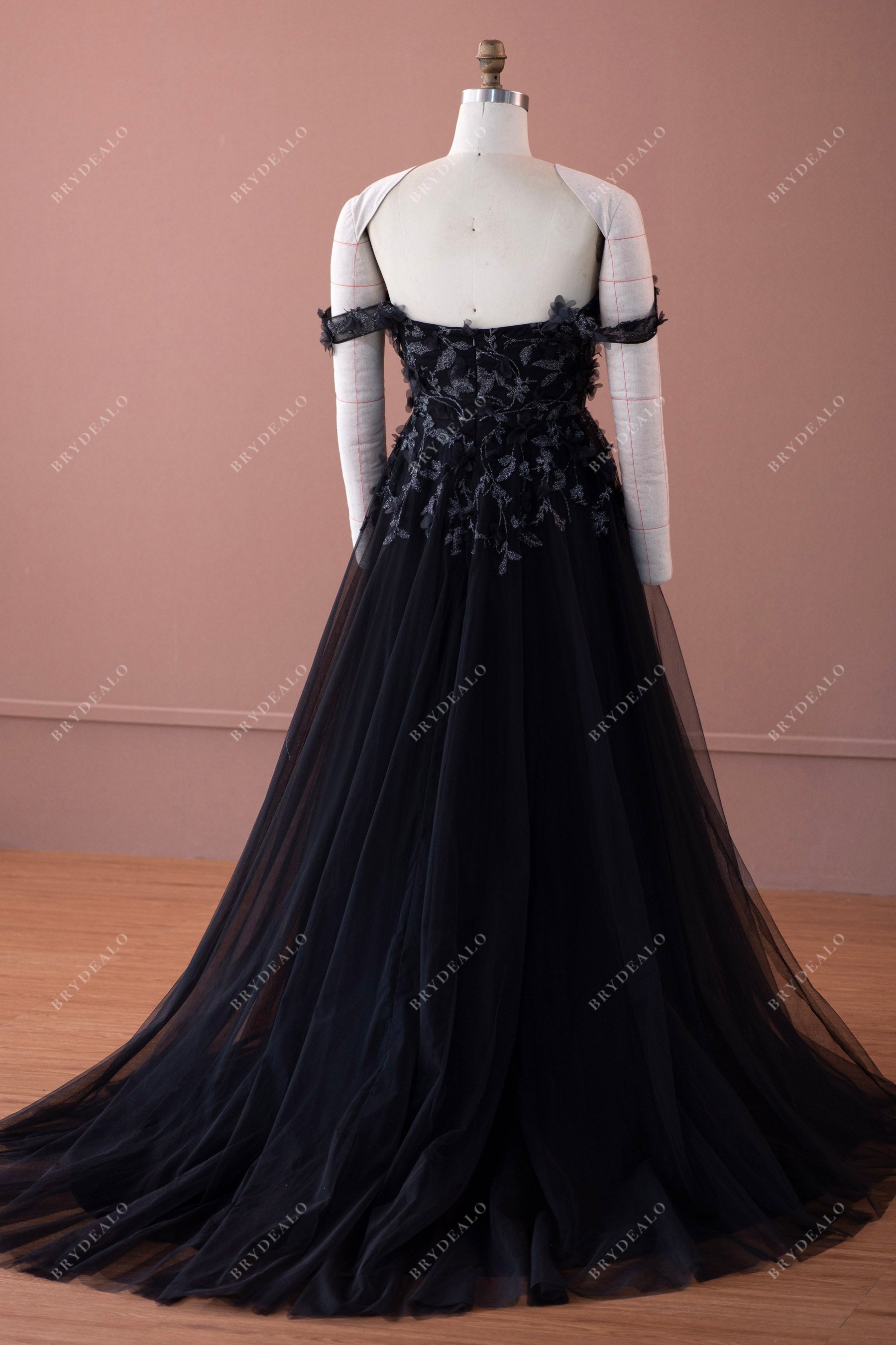 black off-shoulder flower lace tulle A-line long wedding dress