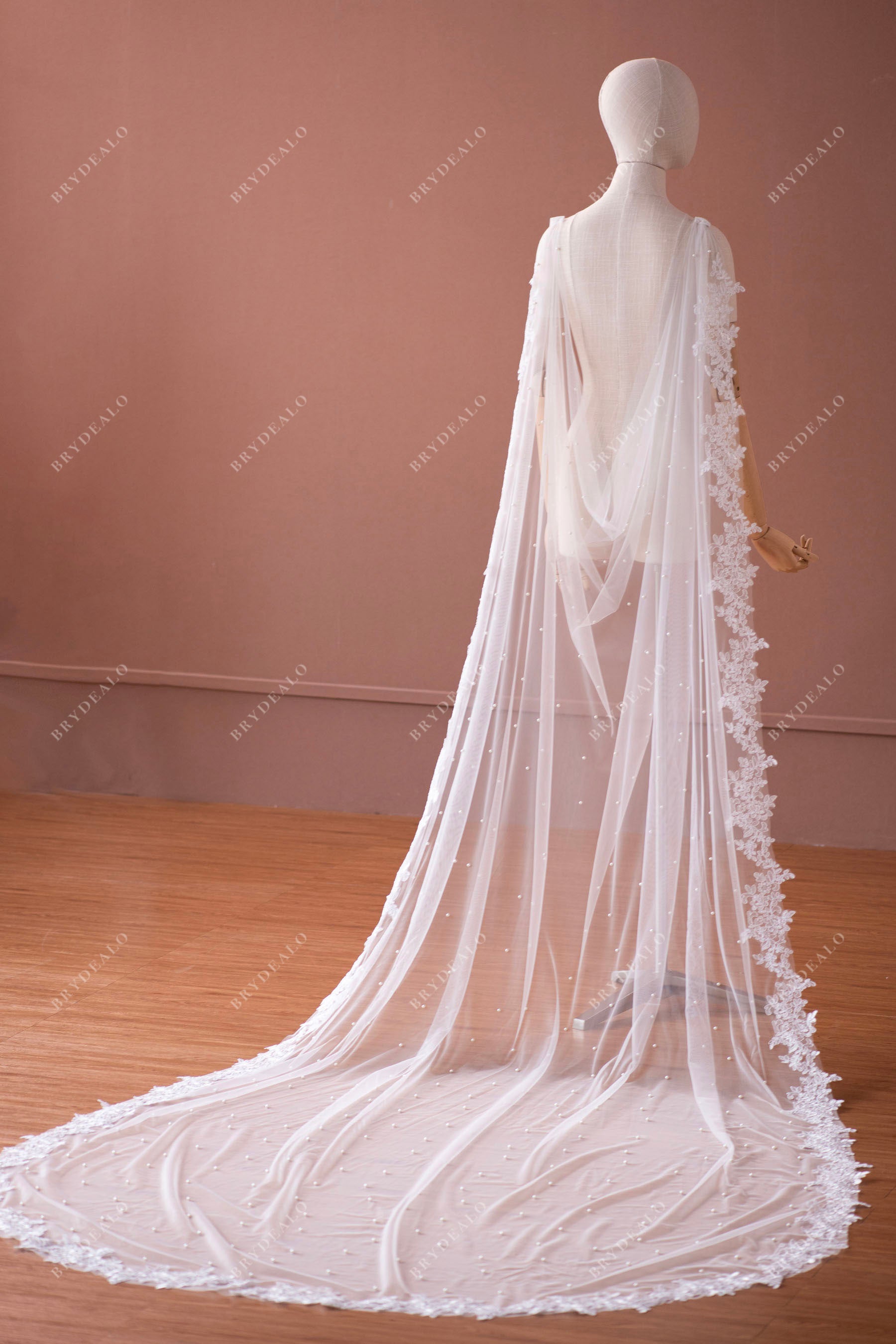 wholesale saggy chapel length pearl lace bridal cape 