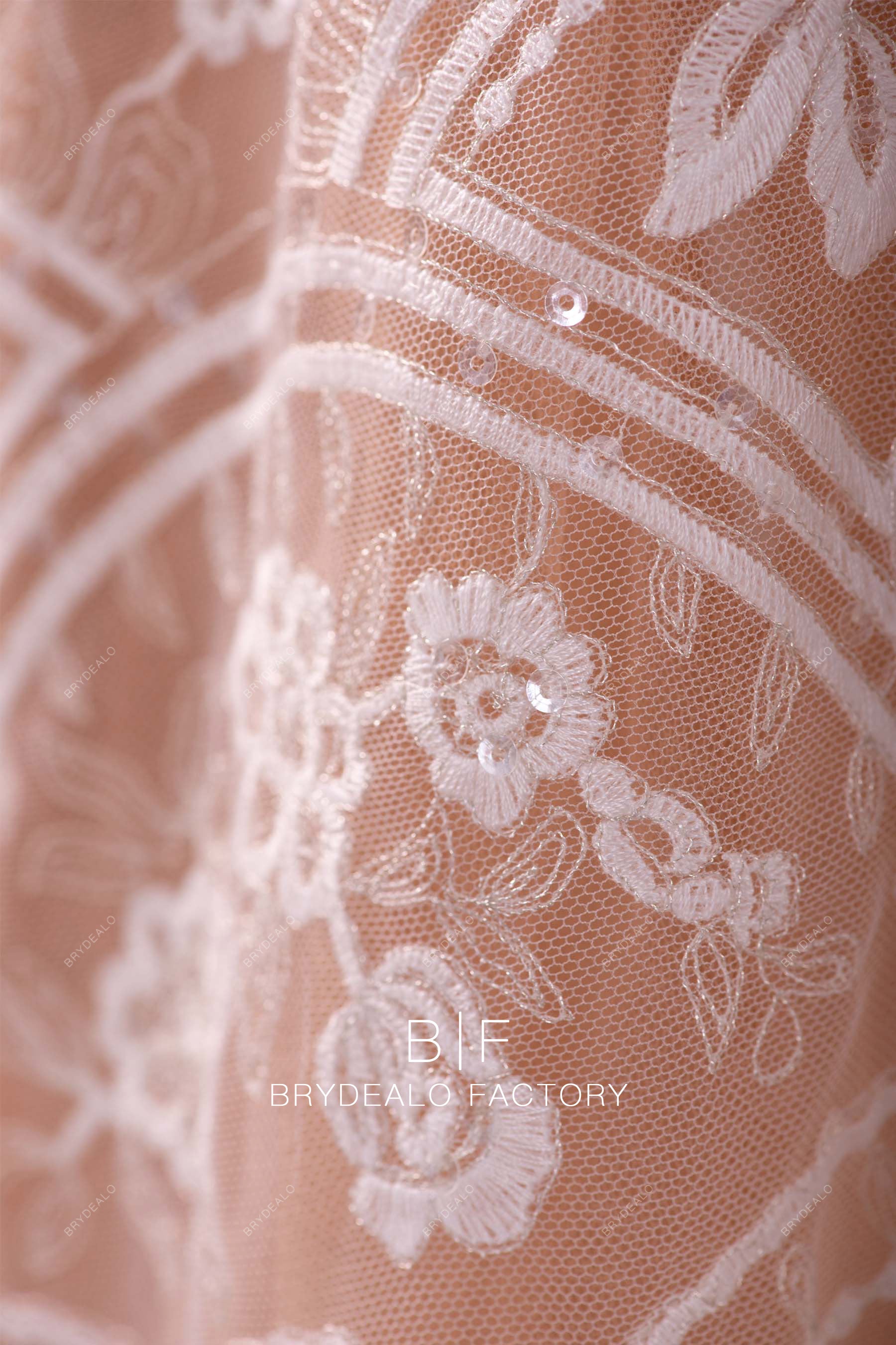 delicate scalloped lace