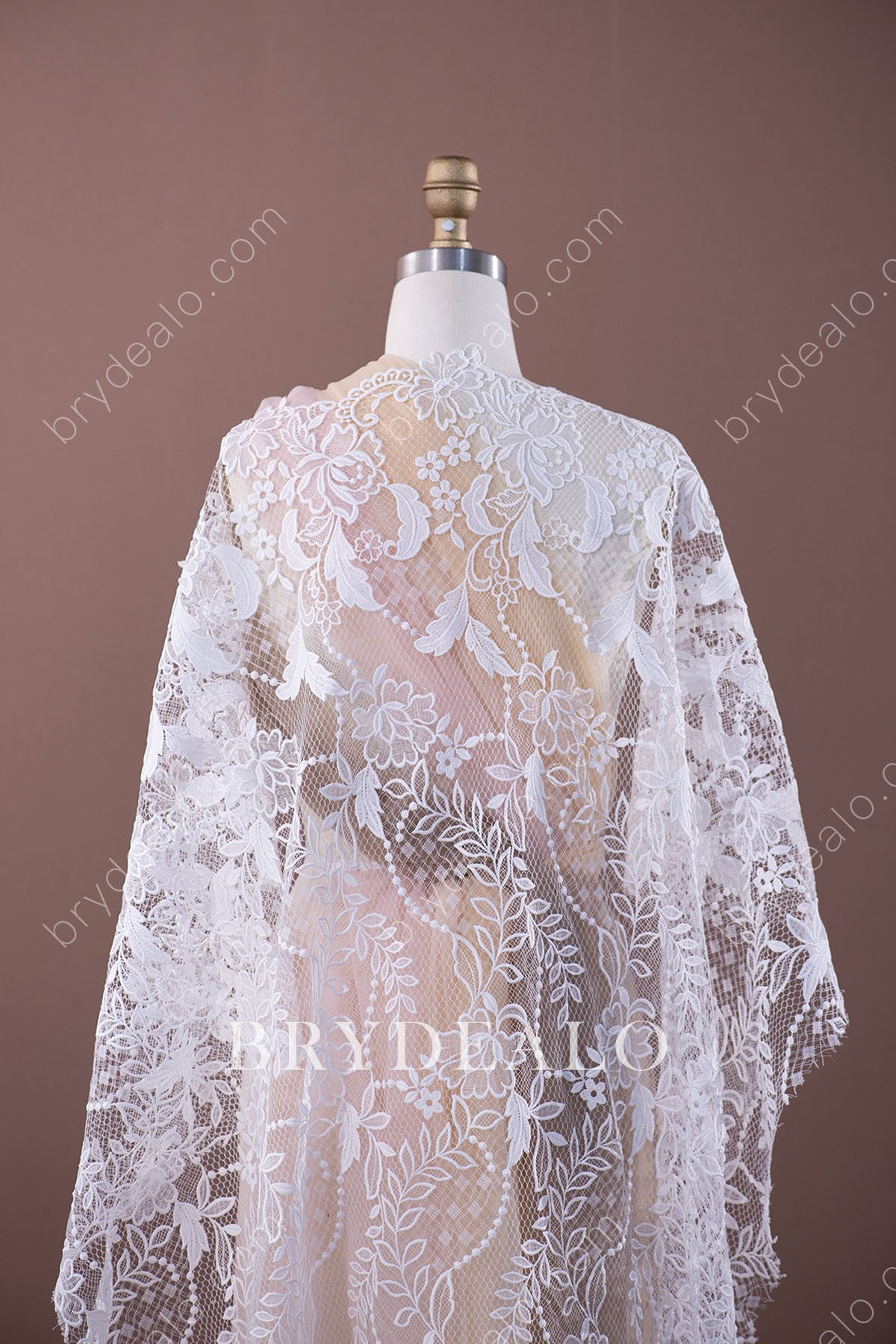 Glamorous Flower Cording Lace Fabric