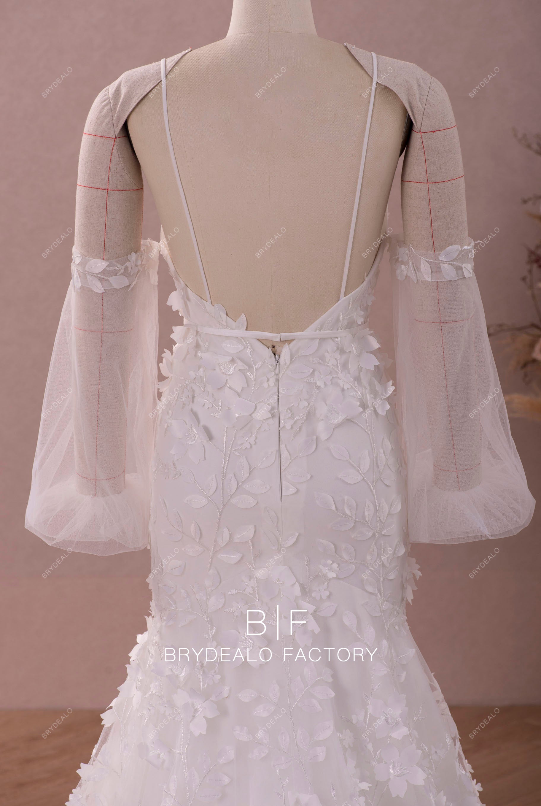 detachable bubble sleeve bridal gown