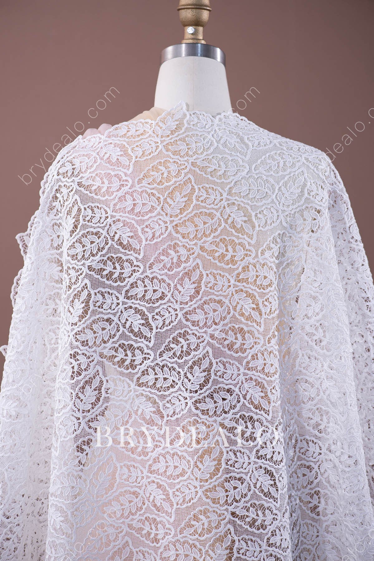 Elaborate Double Border Leaf Lace Fabric for Wholesale