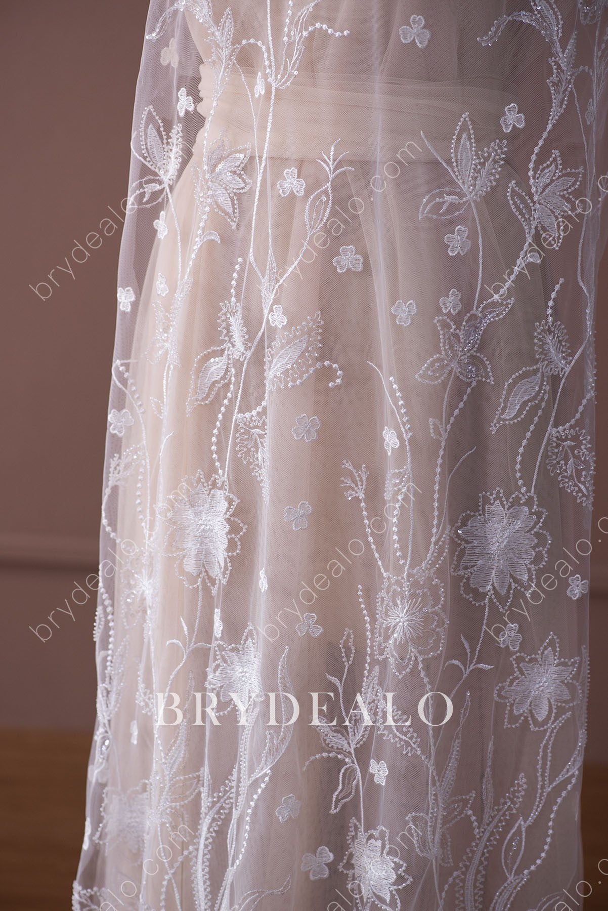  Sequin Bloom Lace Fabric for Wholesale