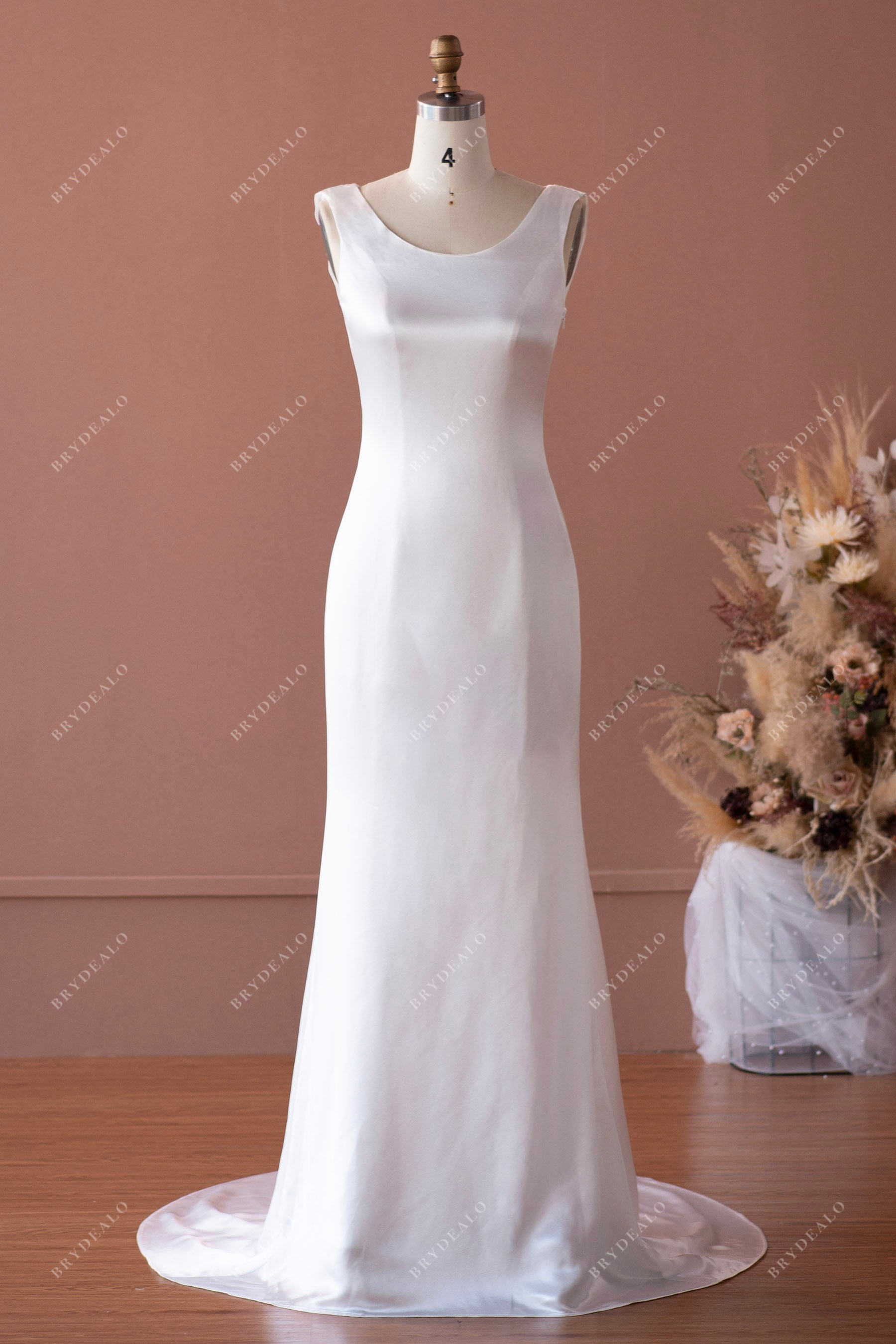 elegant acetate satin mermaid wedding dress