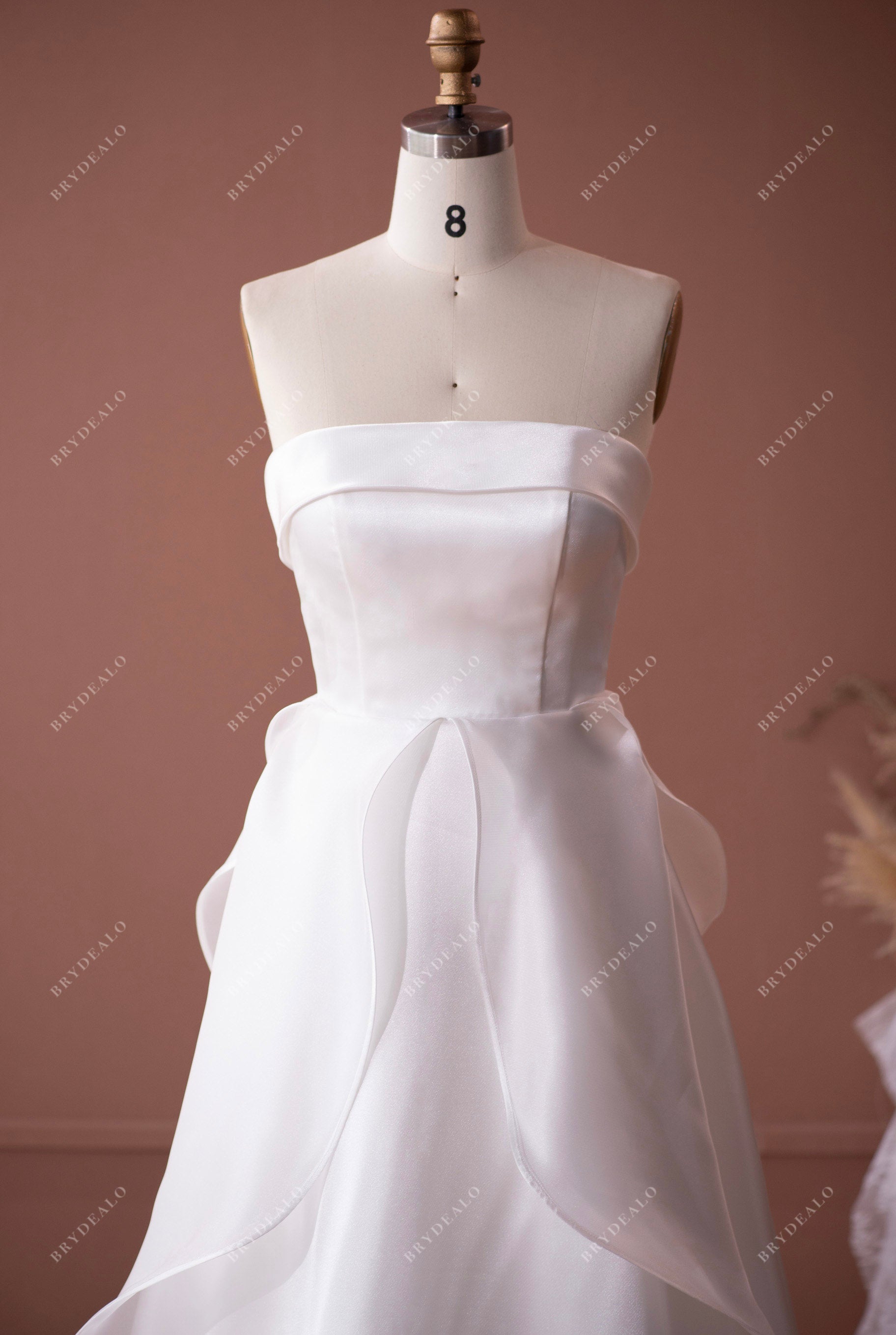 Elegant Flowing Organza Ruffled Wedding Dress