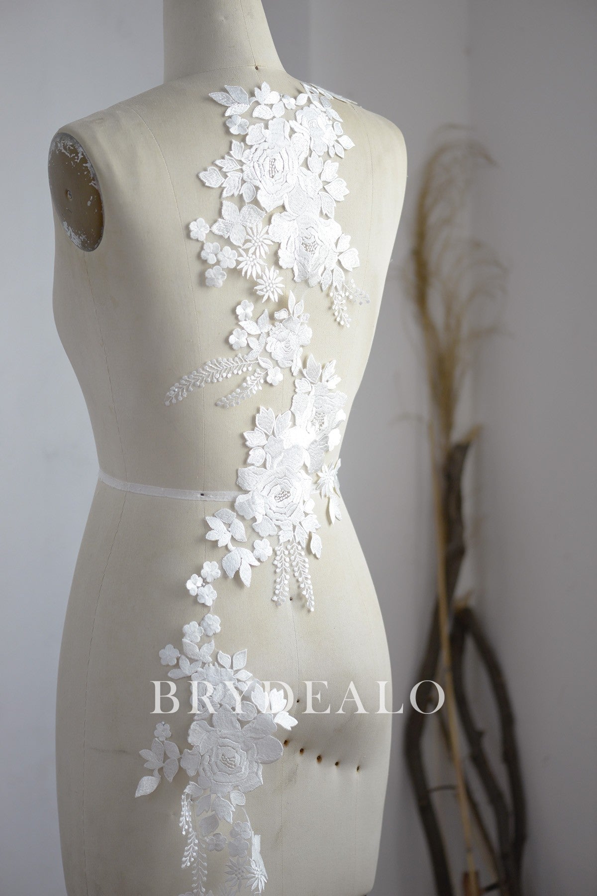 Exquisite Varisized Flower Bridal Applique